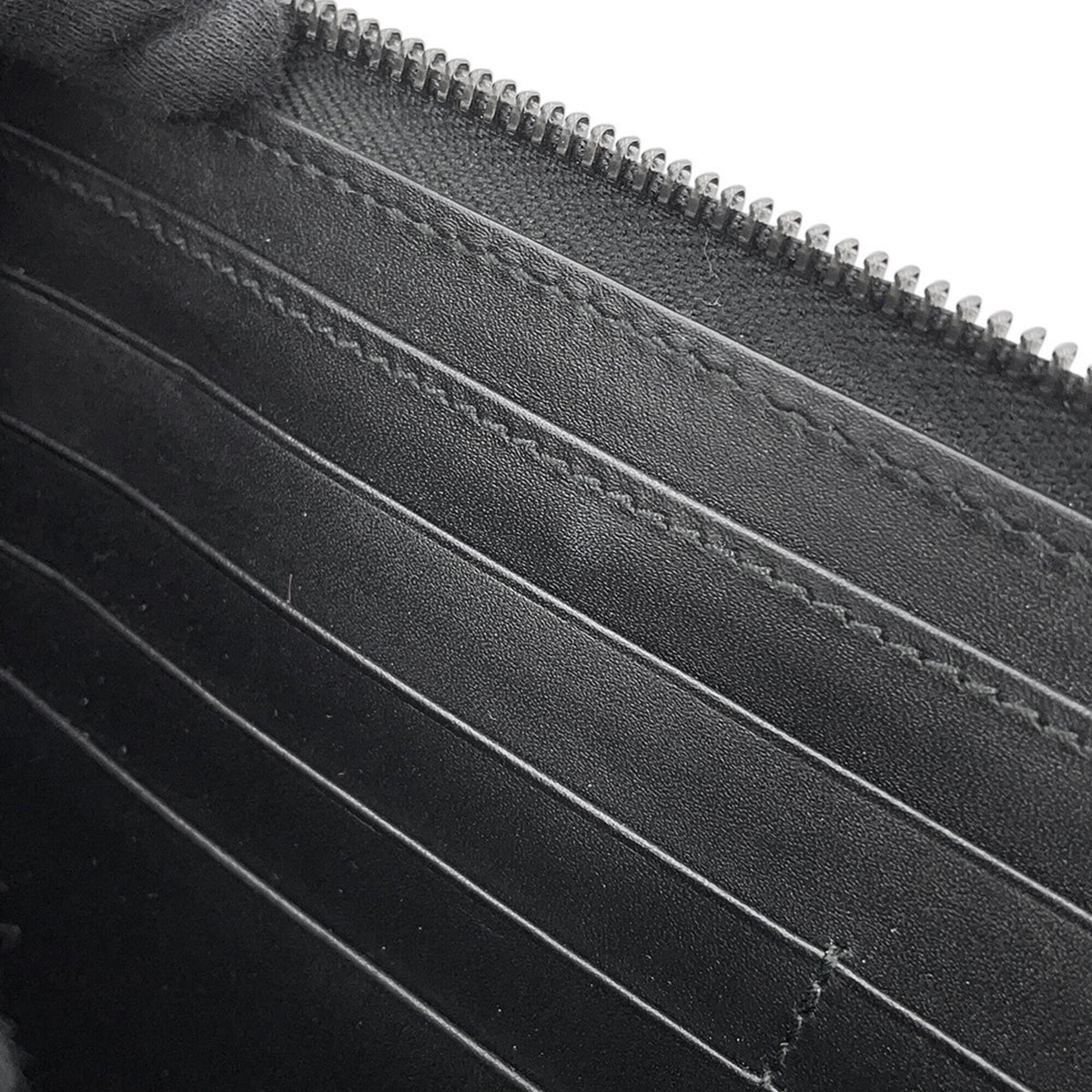 Gucci Black Gg Supreme Clutch Bag Handbag (Pre-Owned)