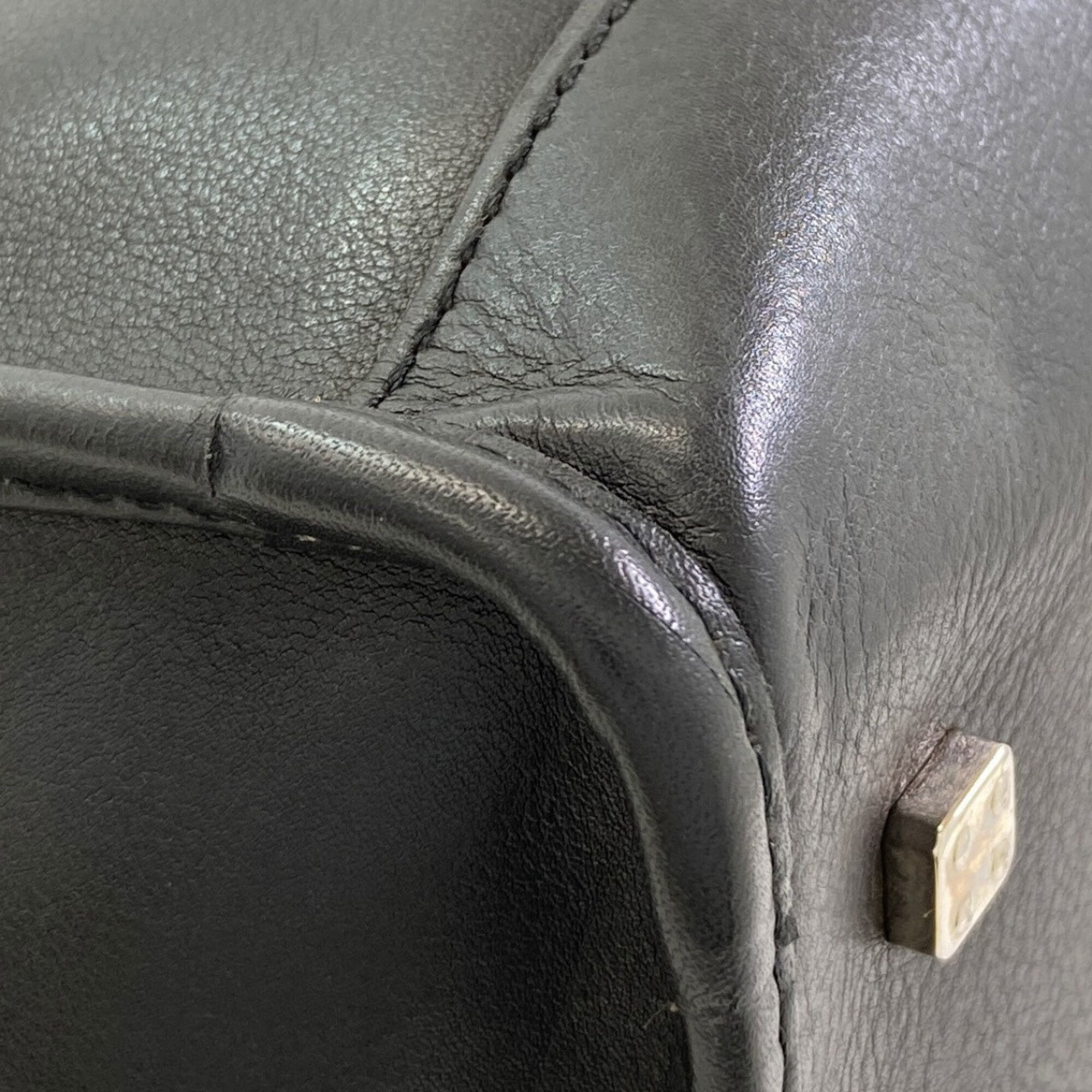 Loewe Black Leather Handbag (Pre-Owned)