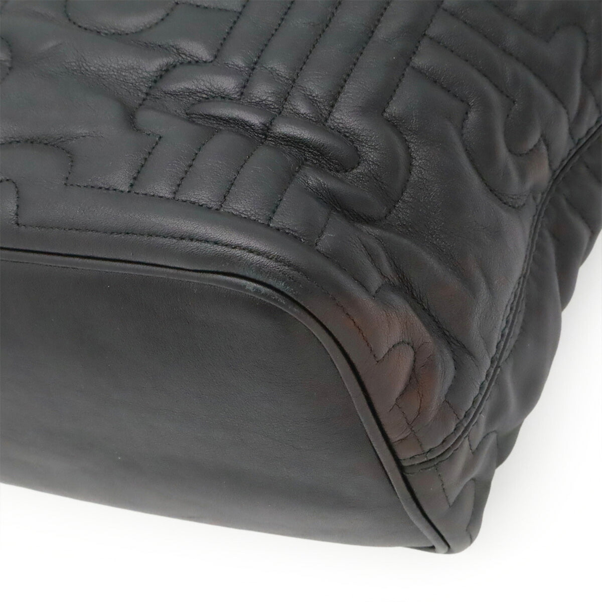 Bvlgari Black Quilting Shoulder Bag Tote Bag (Pre-Owned)