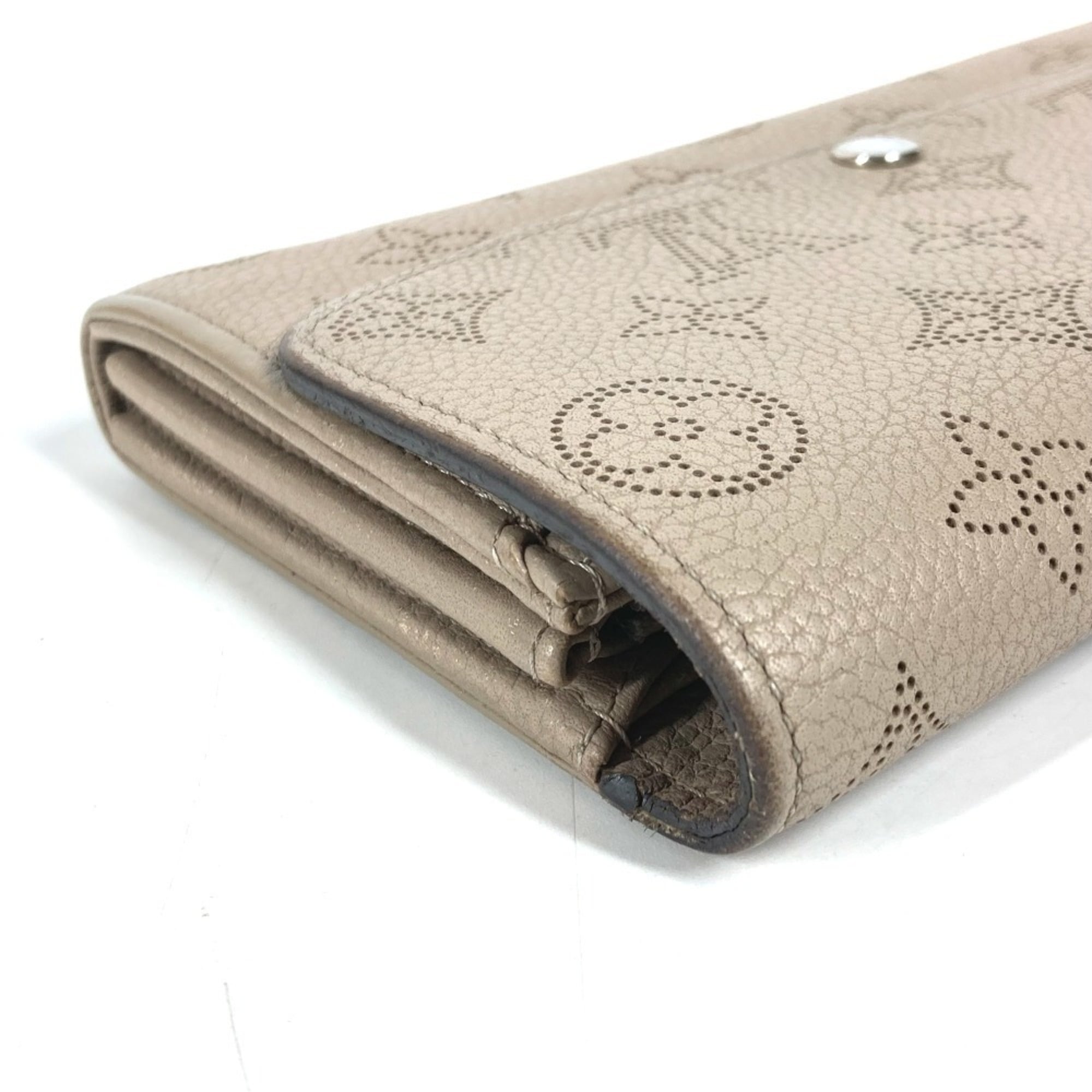 Louis Vuitton Beige Galle Mahina Leather Long Wallet (Bi-Fold) (Pre-Owned)
