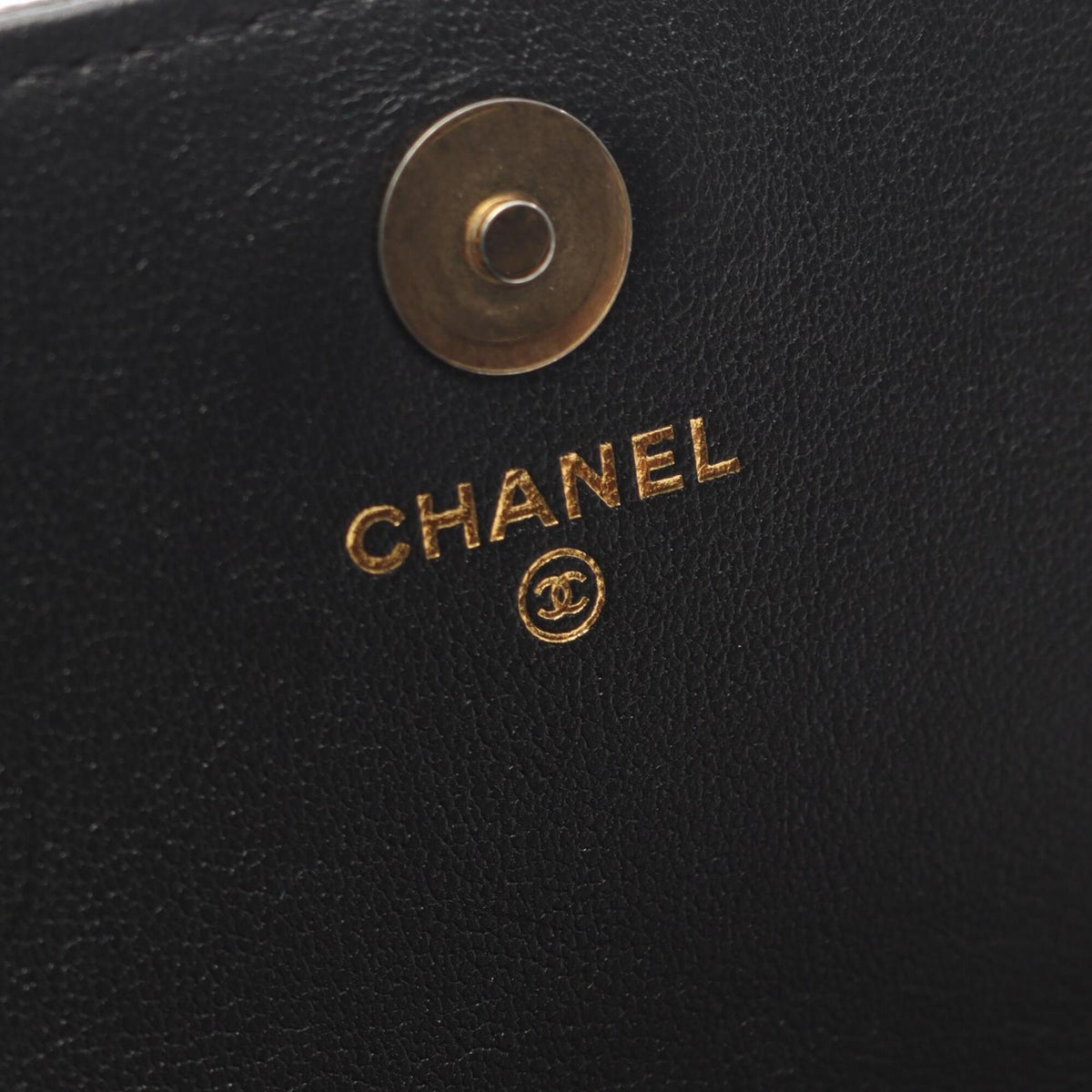 Chanel Black Grained Calfskin Handbag Shoulder Bag (Pre-Owned)