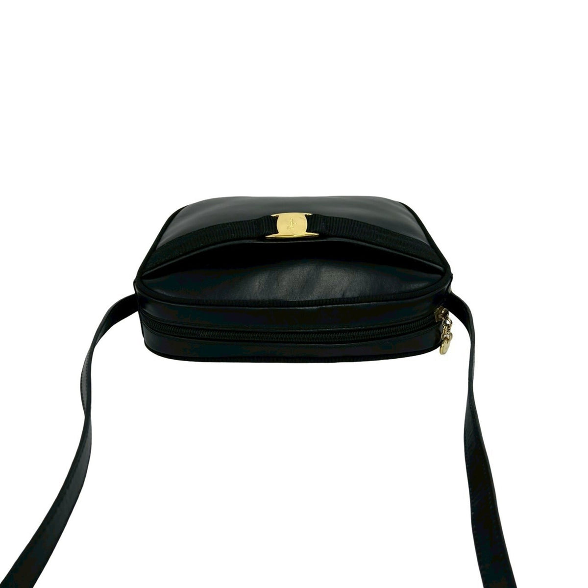 Salvatore Ferragamo Black Leather Shoulder Bag (Pre-Owned)