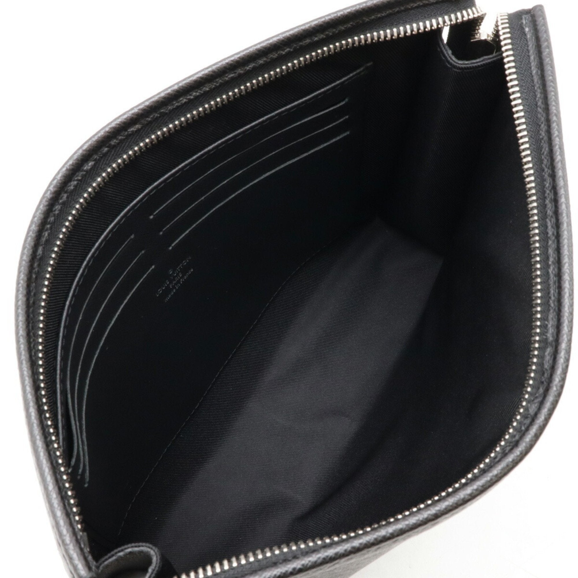 Louis Vuitton Black Noir Taiga Leather Clutch Bag Pochette (Pre-Owned)