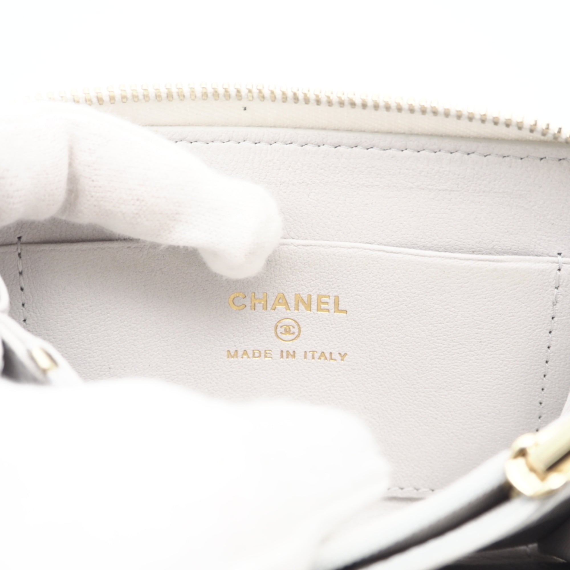 Chanel Gray Leather Coin Purse/Coin Case (Pre-Owned)