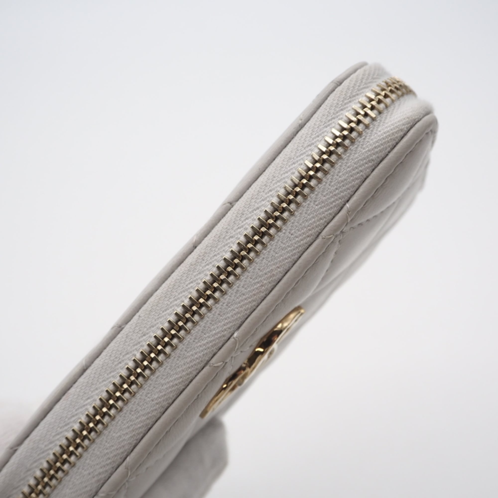 Chanel Gray Leather Coin Purse/Coin Case (Pre-Owned)