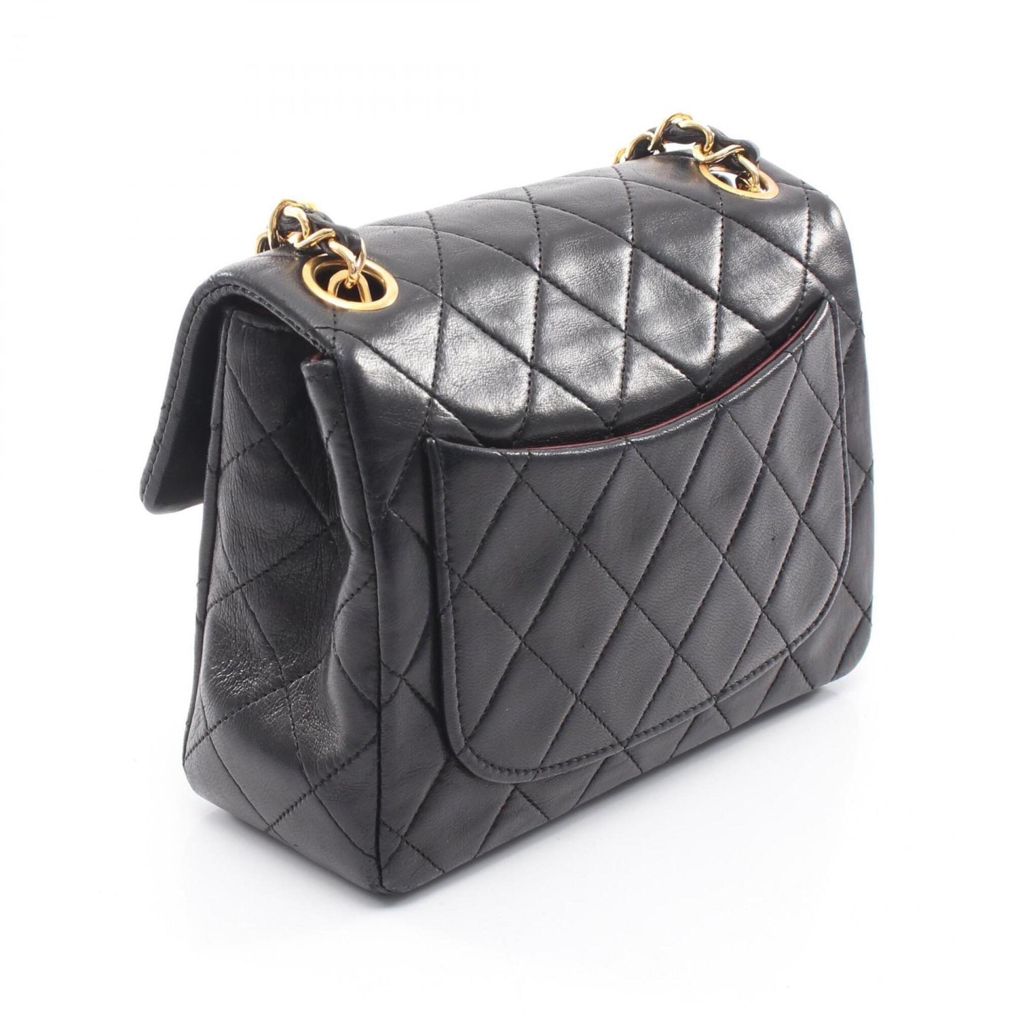 Chanel Black Leather Handbag Shoulder Bag (Pre-Owned)