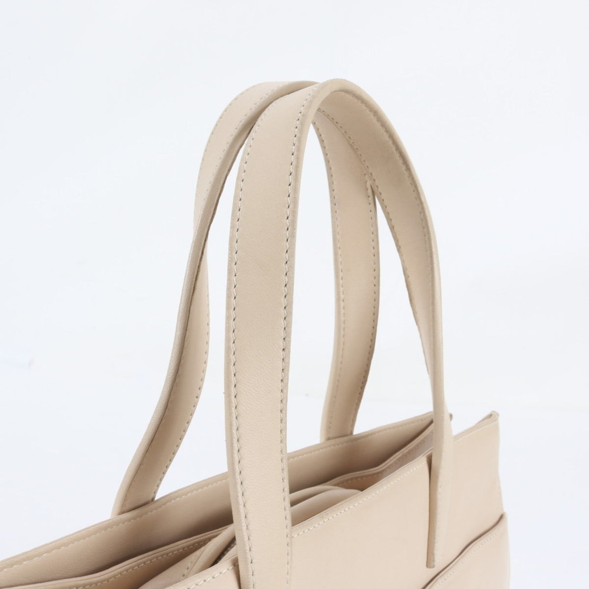 Loewe Beige Leather Handbag Tote Bag (Pre-Owned)