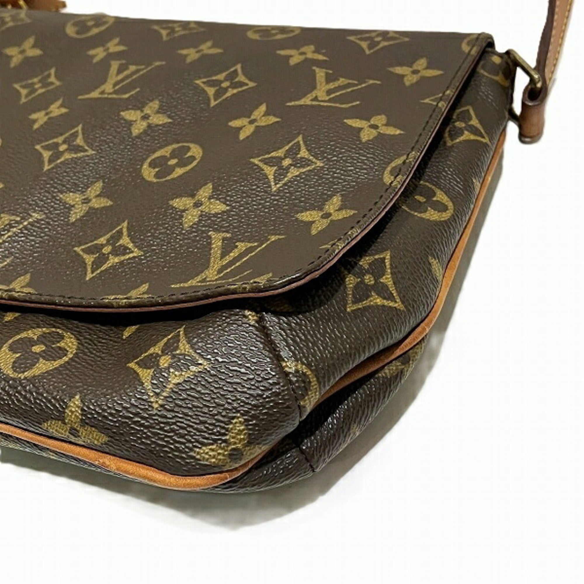 Louis Vuitton Brown Shoulder Bag (Pre-Owned)