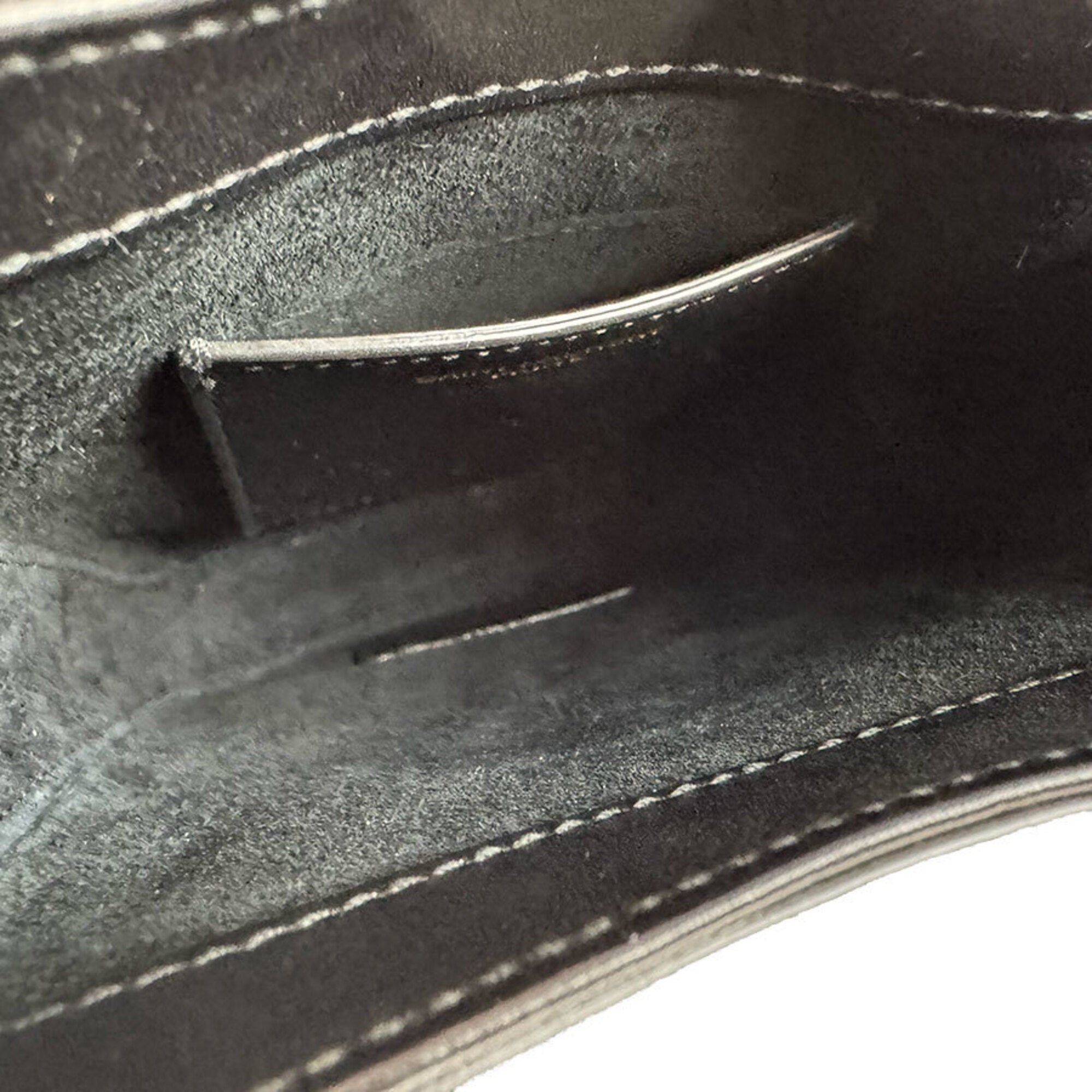 Saint Laurent Black Leather Shoulder Bag (Pre-Owned)
