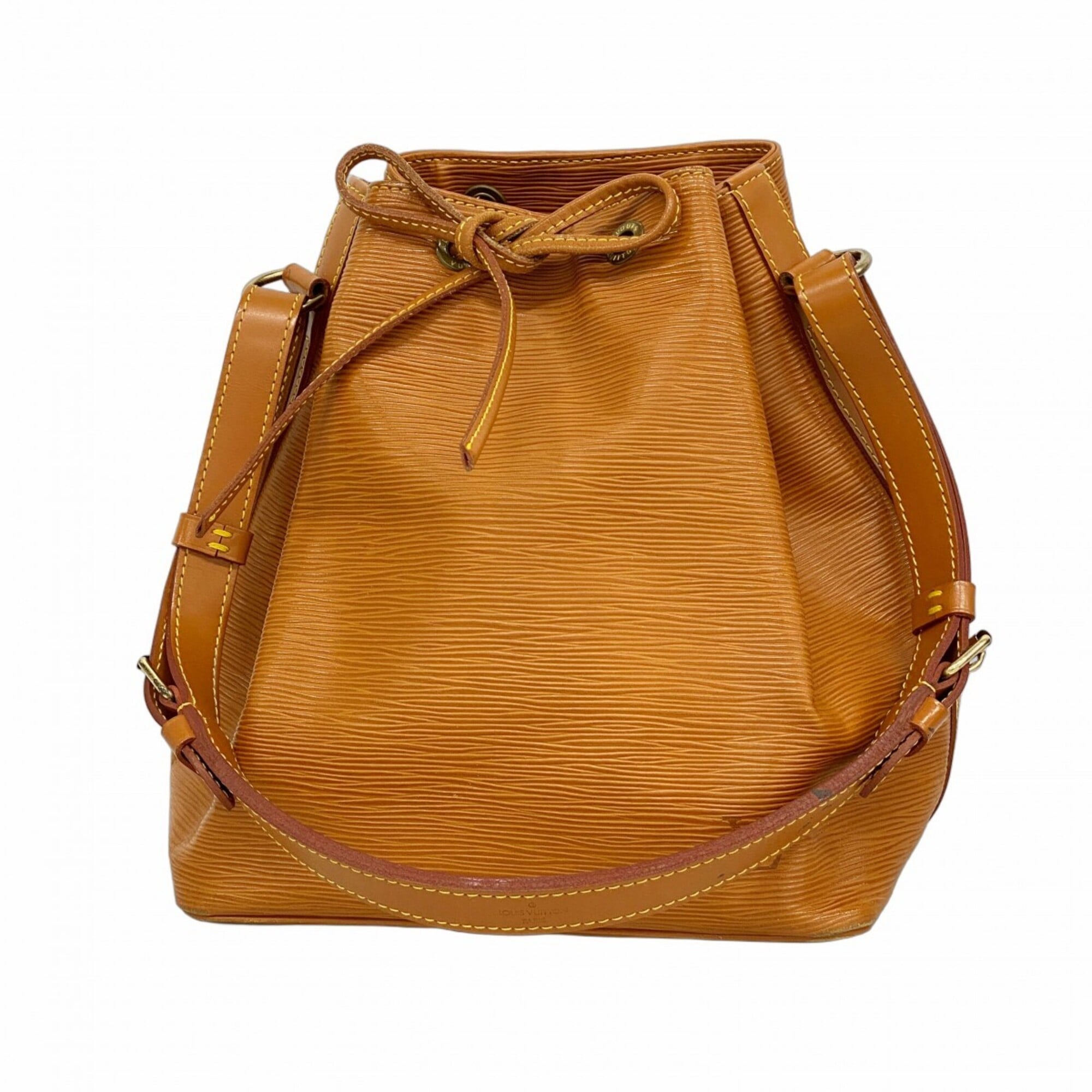 Louis Vuitton Gold Cipango Shoulder Bag (Pre-Owned)