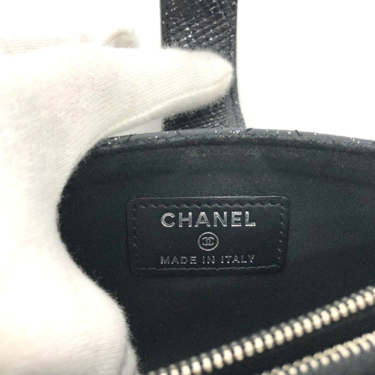 Chanel Black Leather Pouch (Pre-Owned)