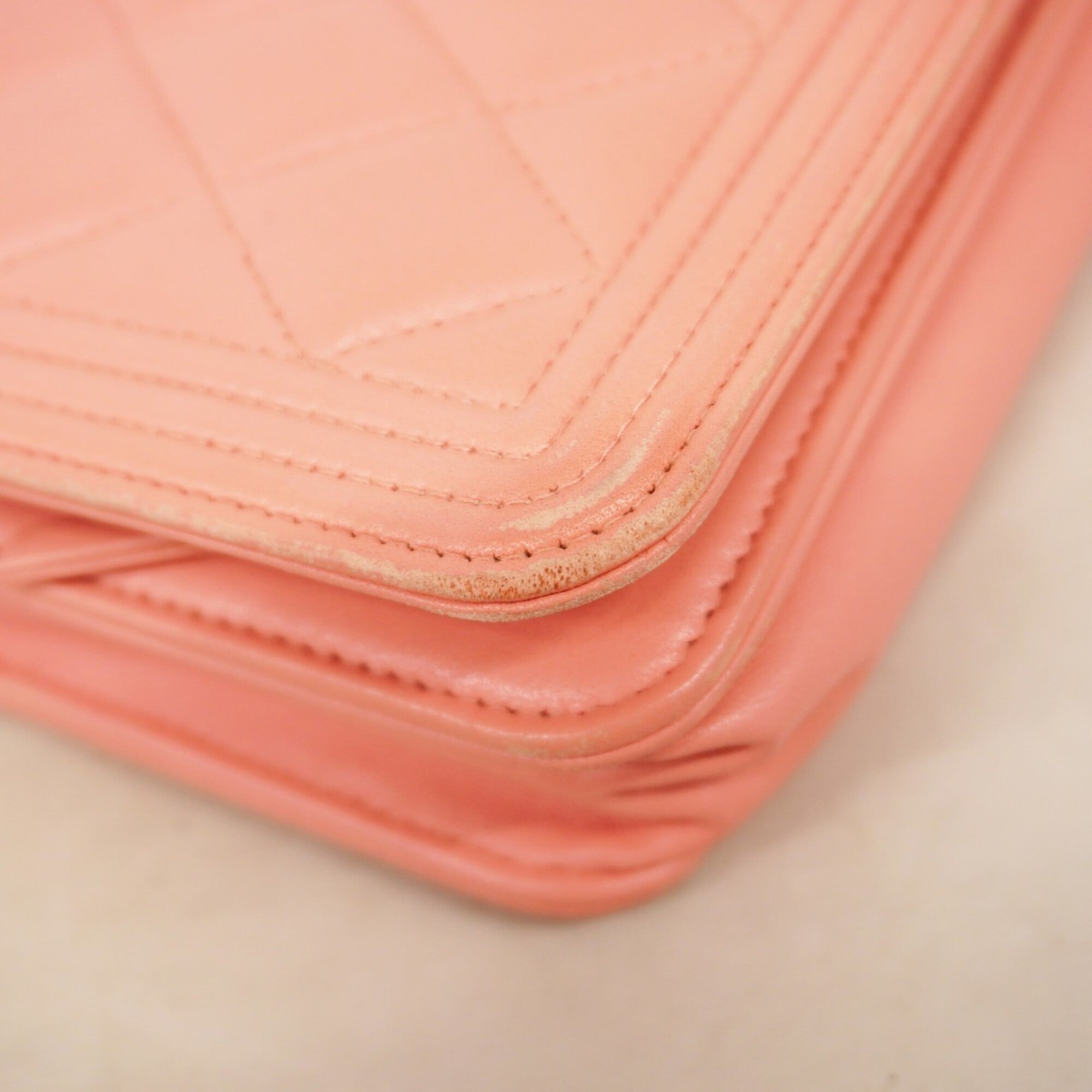 Chanel Pink Leather Chain/Shoulder Wallet (Pre-Owned)