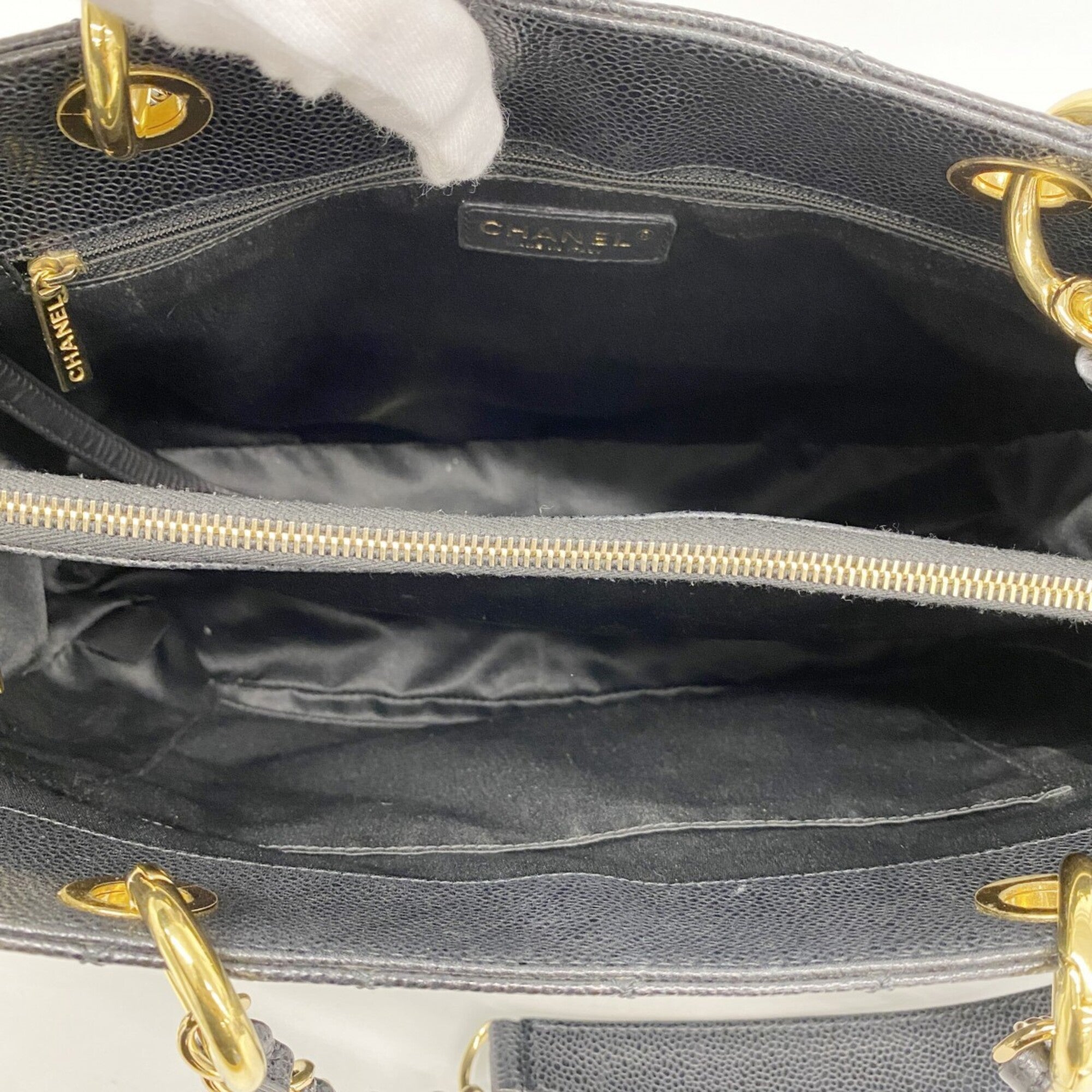 Chanel Black Grained Calfskin Tote Bag (Pre-Owned)