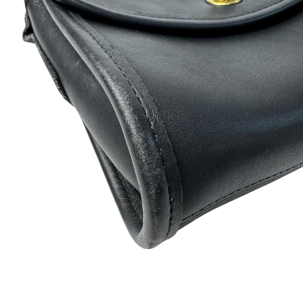 Coach Black Leather Shoulder Bag (Pre-Owned)