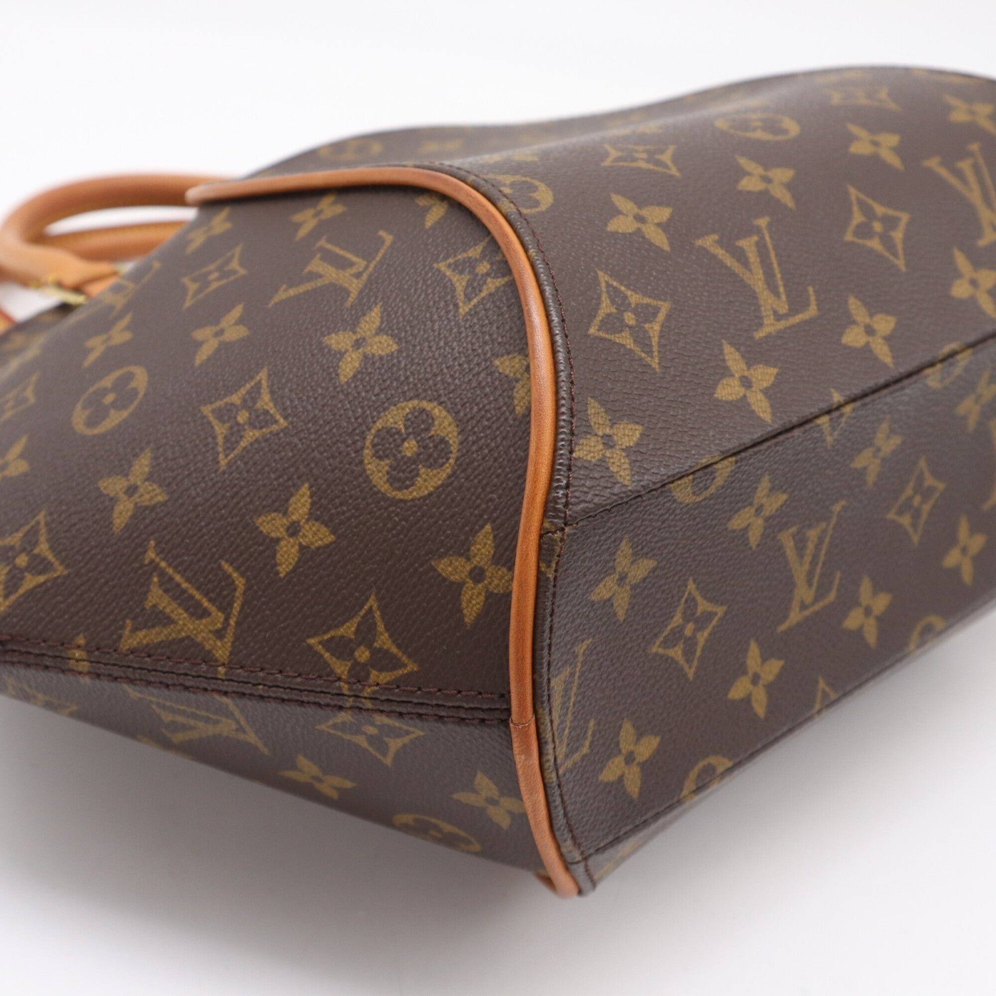 Louis Vuitton Beige Brown Monogram Coated Canvas Leather Handbag (Pre-Owned)