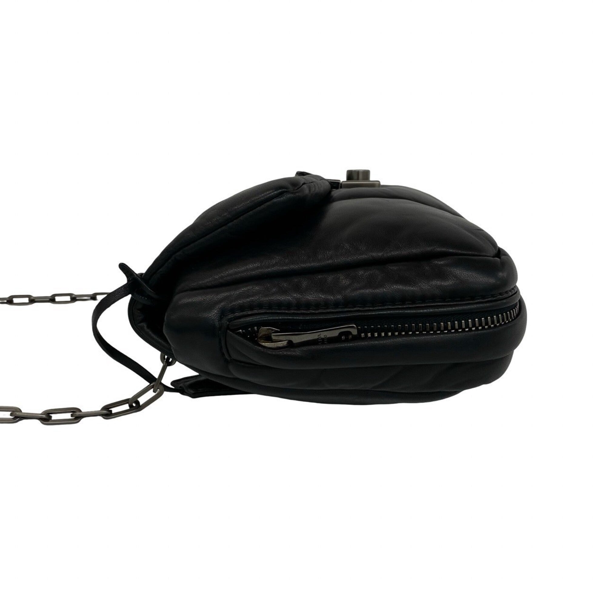 Prada Black Leather Pochette Shoulder Bag (Pre-Owned)