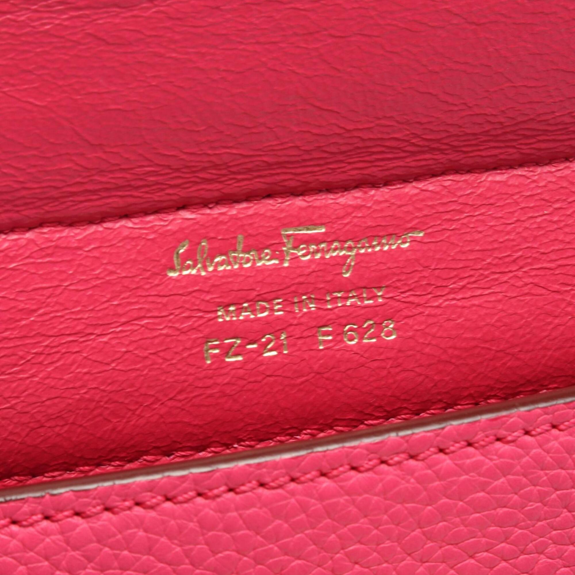 Salvatore Ferragamo Pink Leather Handbag (Pre-Owned)