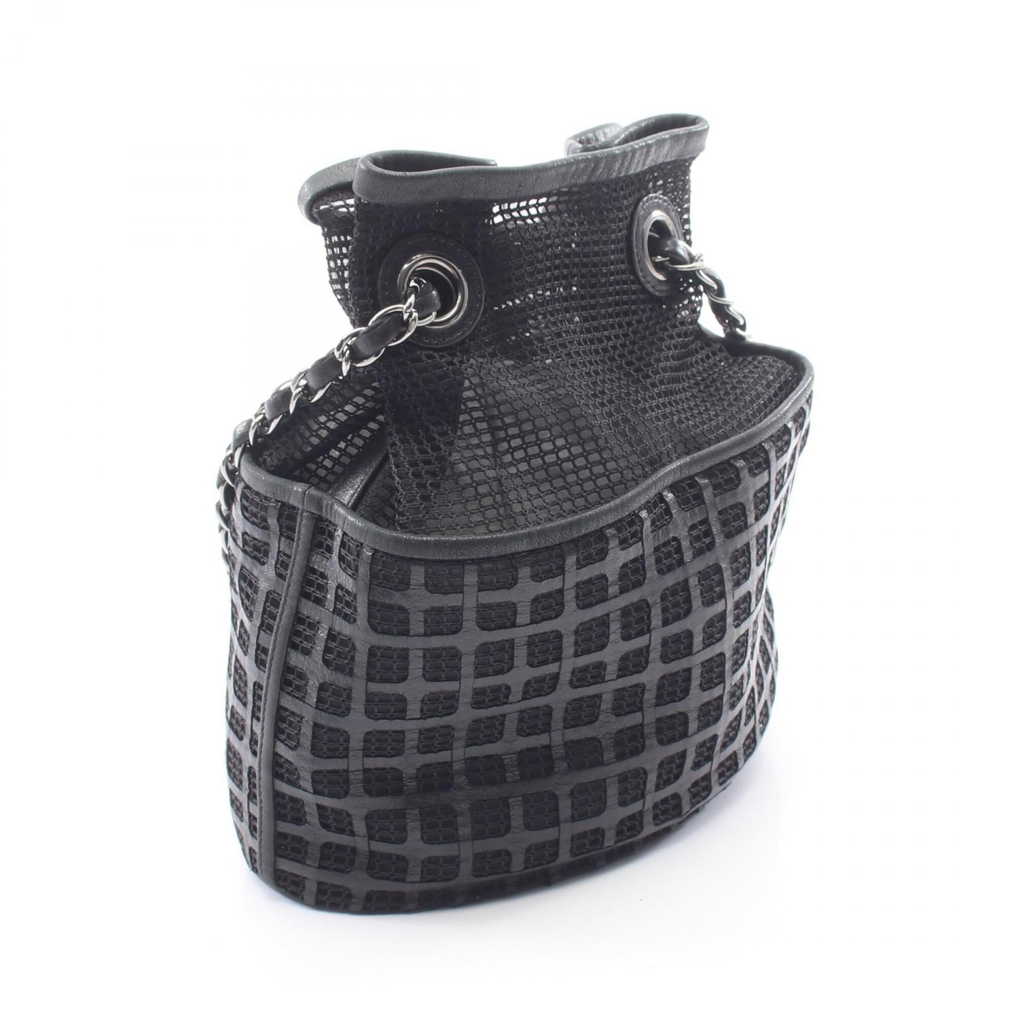 Chanel Black Leather Mesh Handbag Shoulder Bag (Pre-Owned)