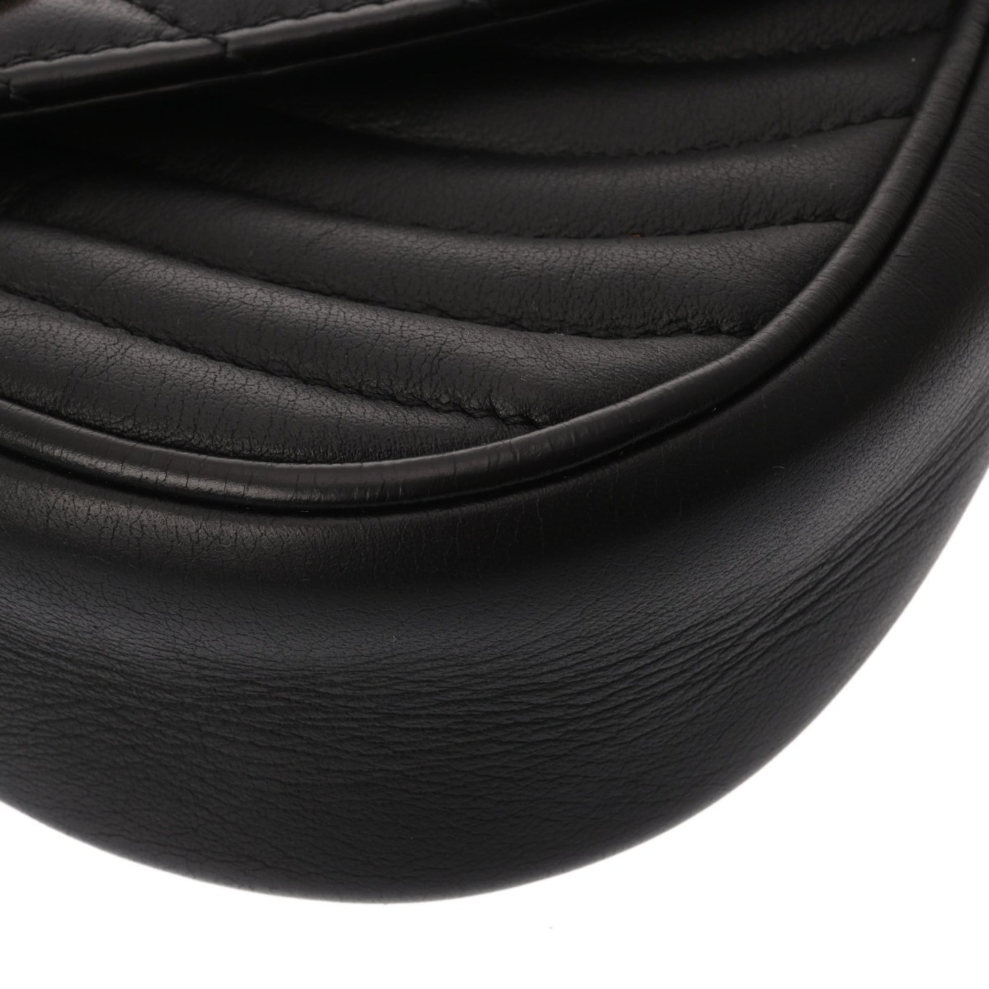 Louis Vuitton Noir Leather Shoulder Bag (Pre-Owned)