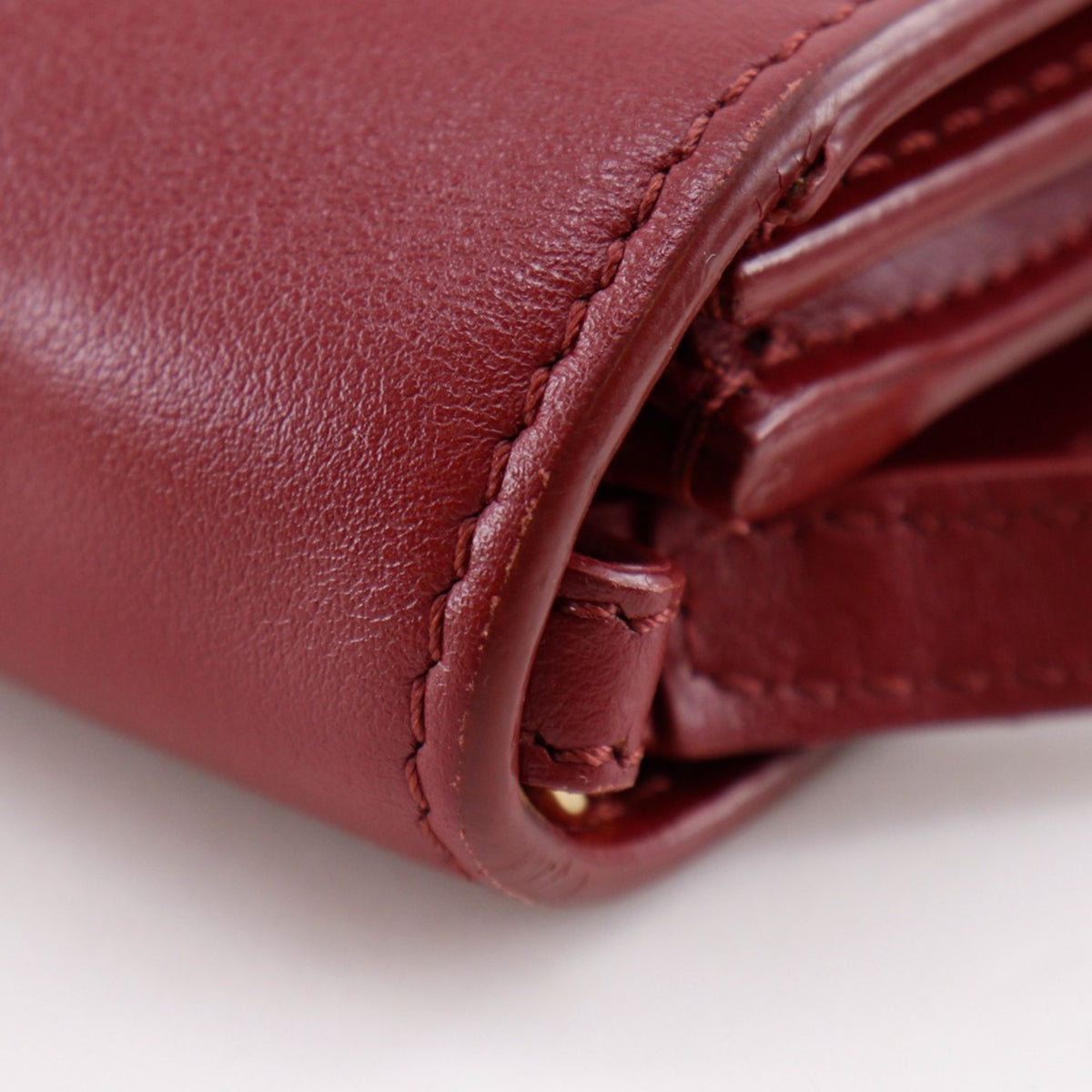 Burberry Red Color Leather Shoulder Bag (Pre-Owned)