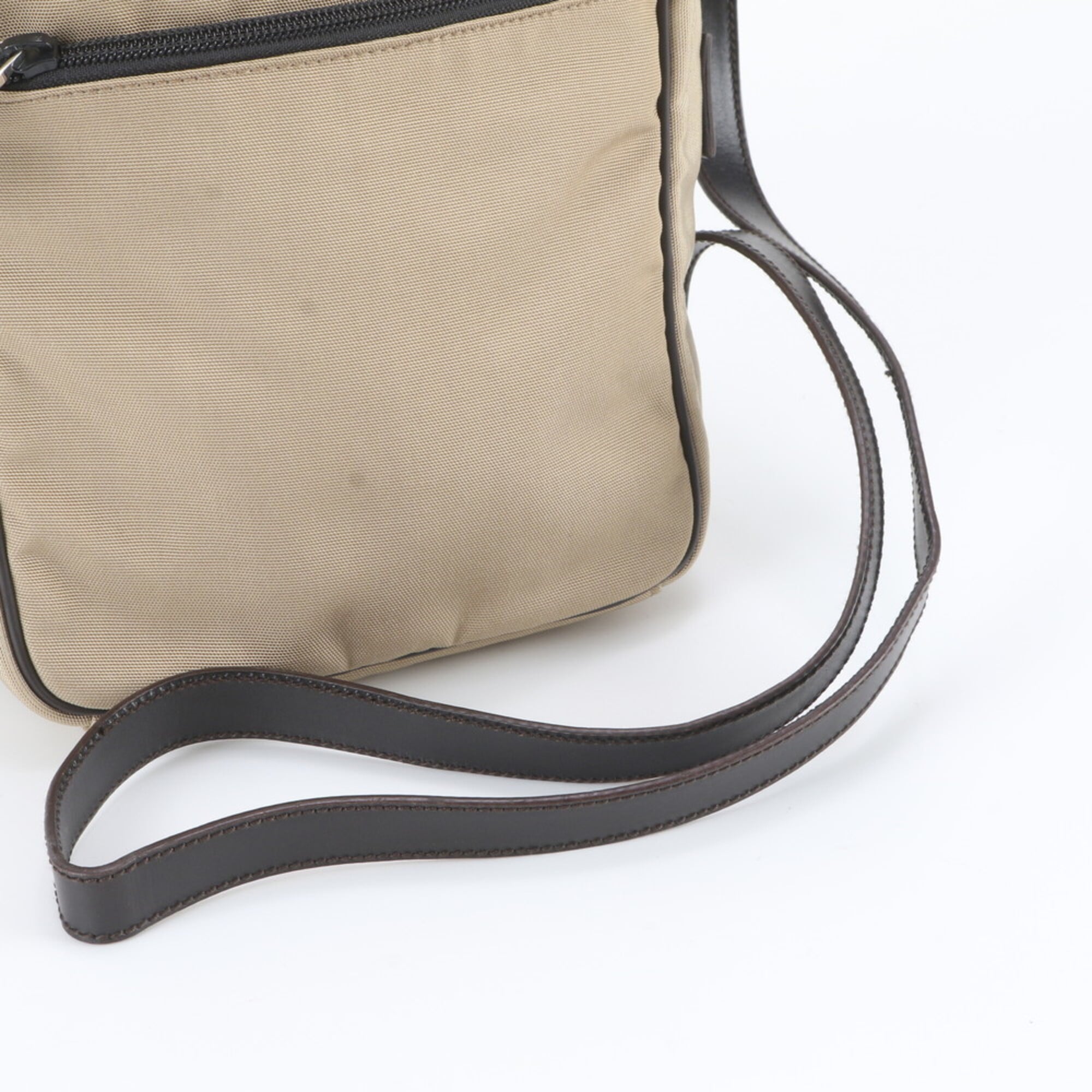 Gucci Beige Brown Leather Nylon Messenger Bag Shoulder Bag Tote Bag (Pre-Owned)