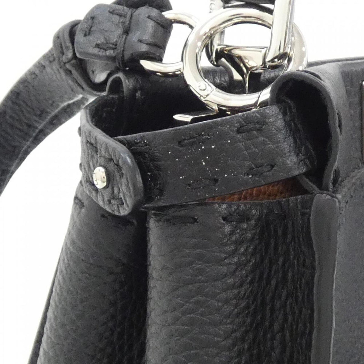 Fendi Black Leather Handbag (Pre-Owned)