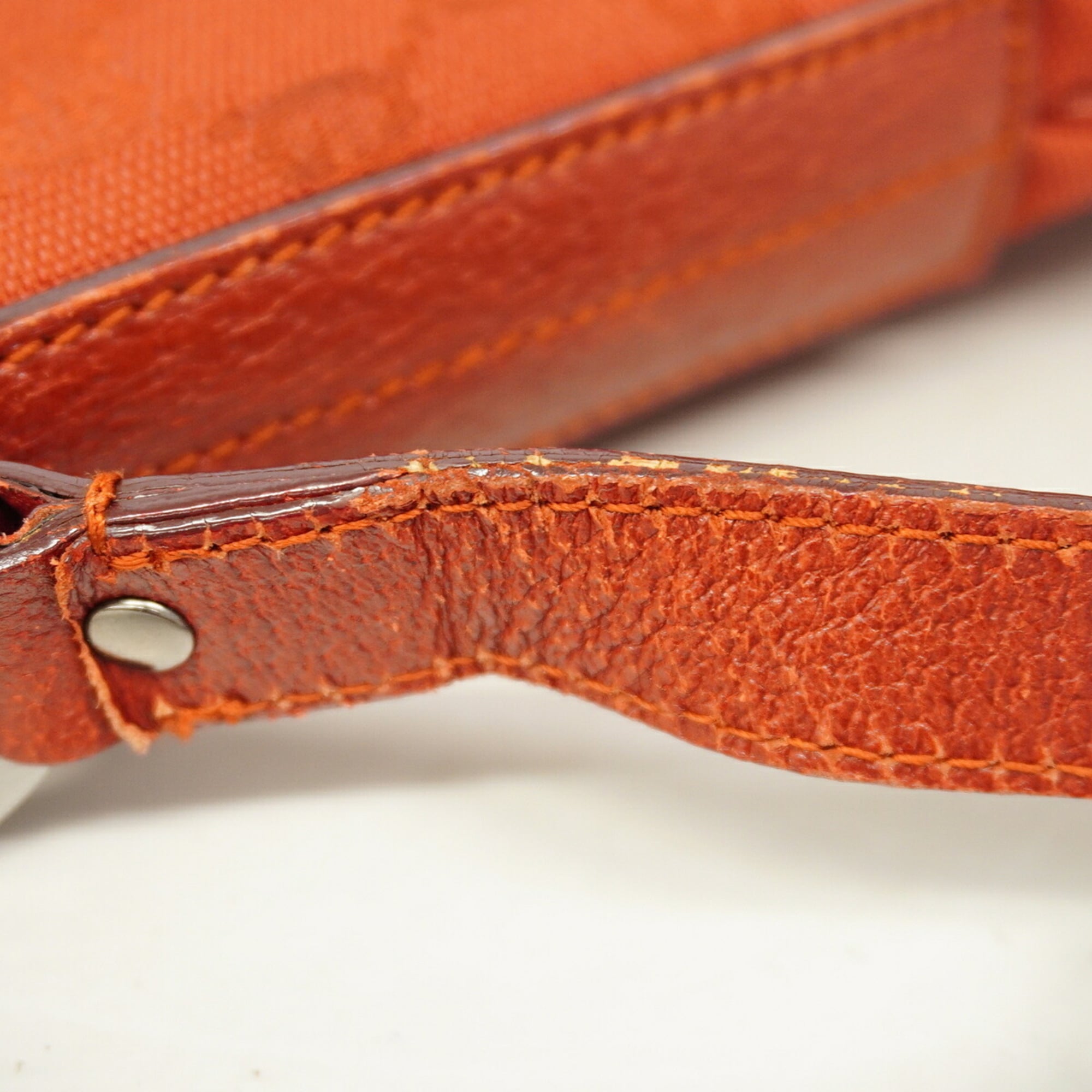 Gucci Red Color Canvas Shoulder Bag (Pre-Owned)
