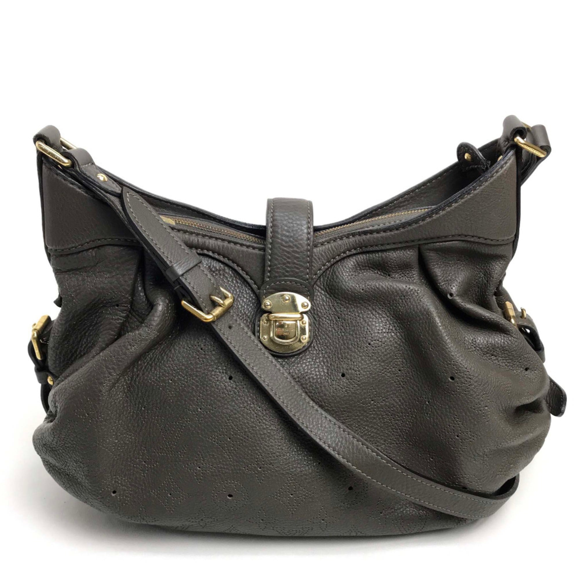 Louis Vuitton Gray Other Shoulder Bag (Pre-Owned)