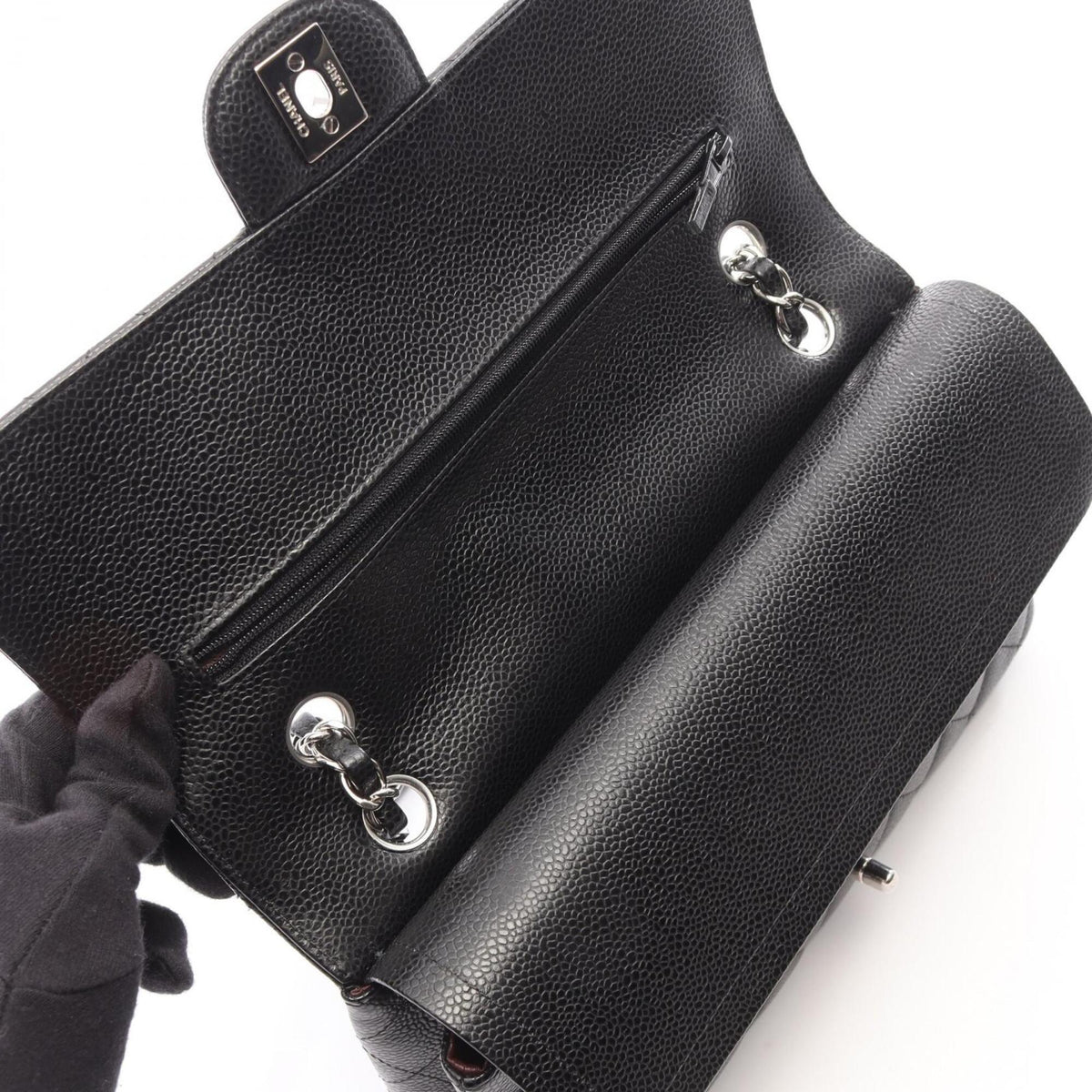 Chanel Black Grained Calfskin Handbag Shoulder Bag (Pre-Owned)