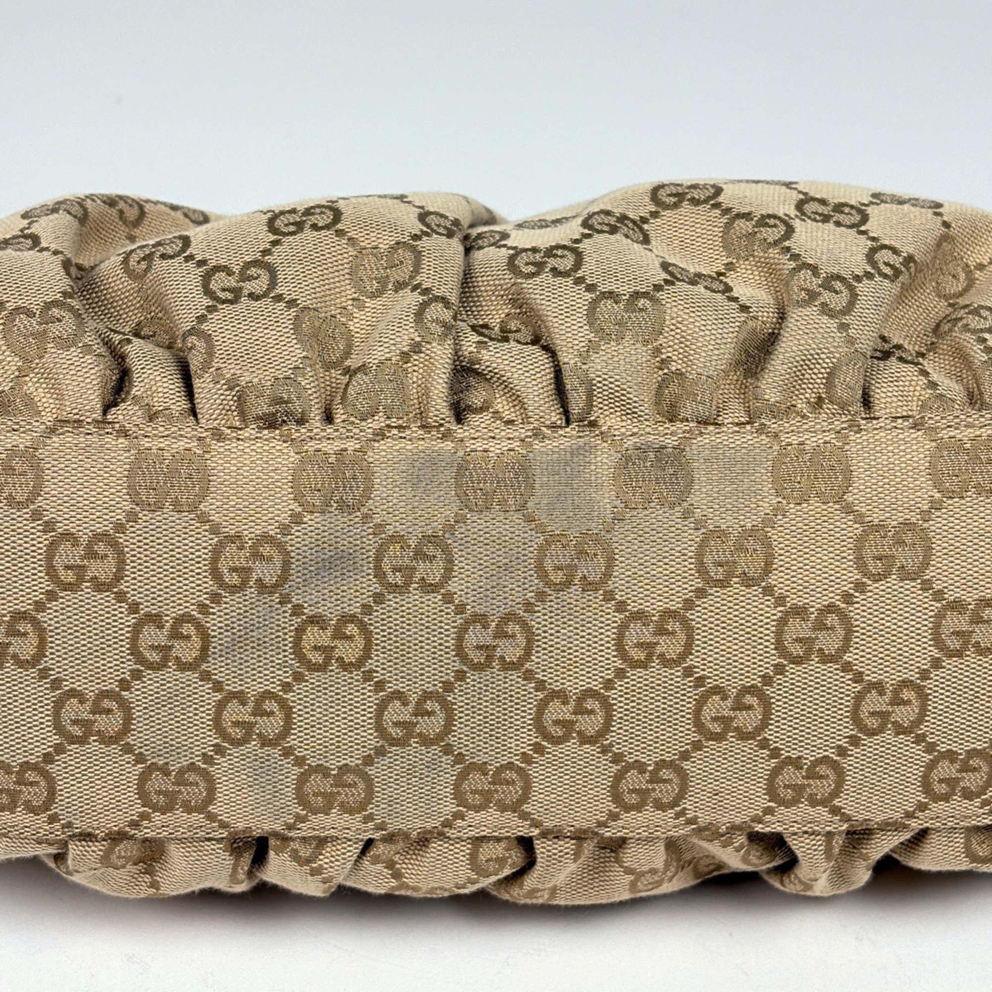 Gucci Beige Gold Gg Canvas Leather Handbag Shoulder Bag (Pre-Owned)