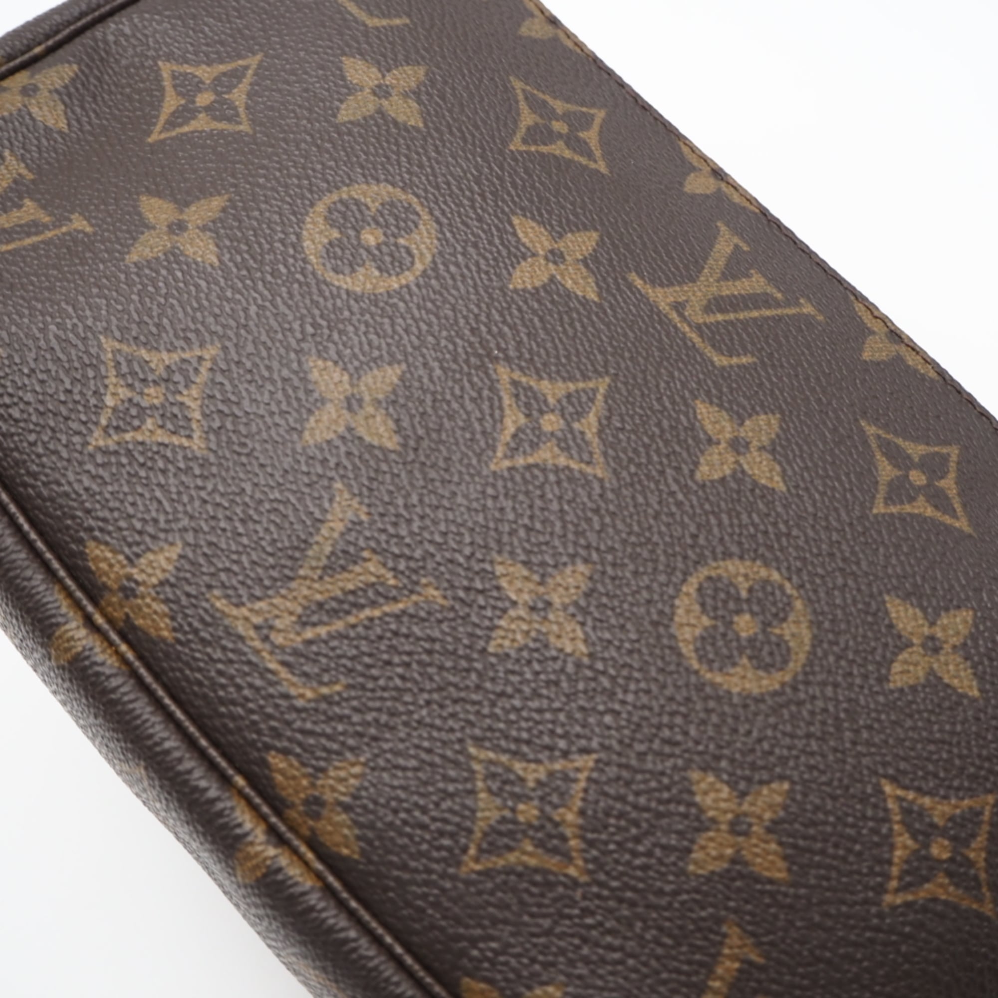 Louis Vuitton Monogram Beige Brown Coated Canvas Leather Handbag Pochette (Pre-Owned)