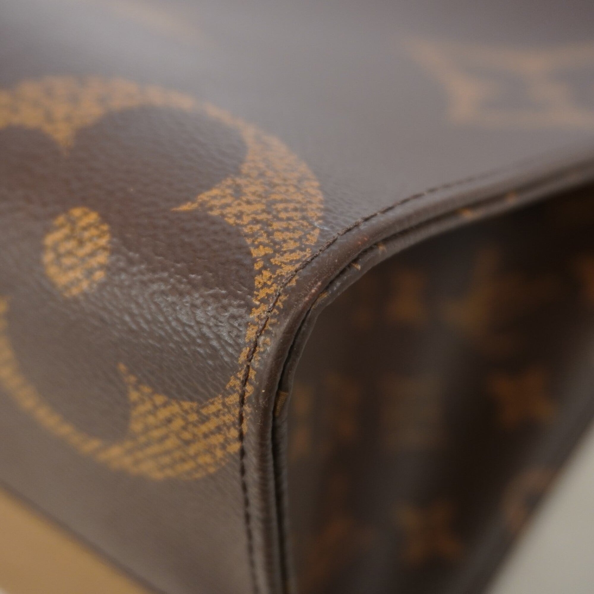 Louis Vuitton Brown Tote Bag (Pre-Owned)