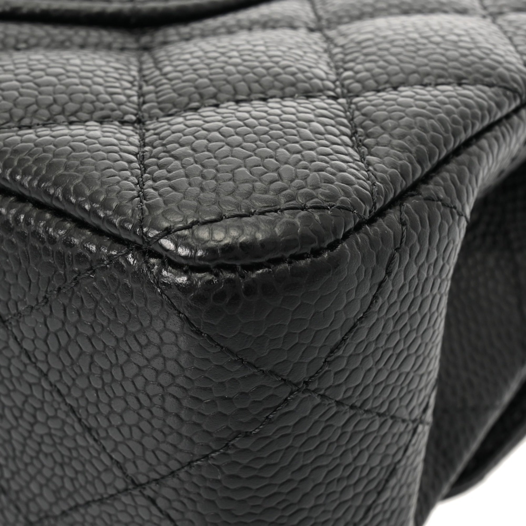 Chanel Black Grained Calfskin Shoulder Bag (Pre-Owned)