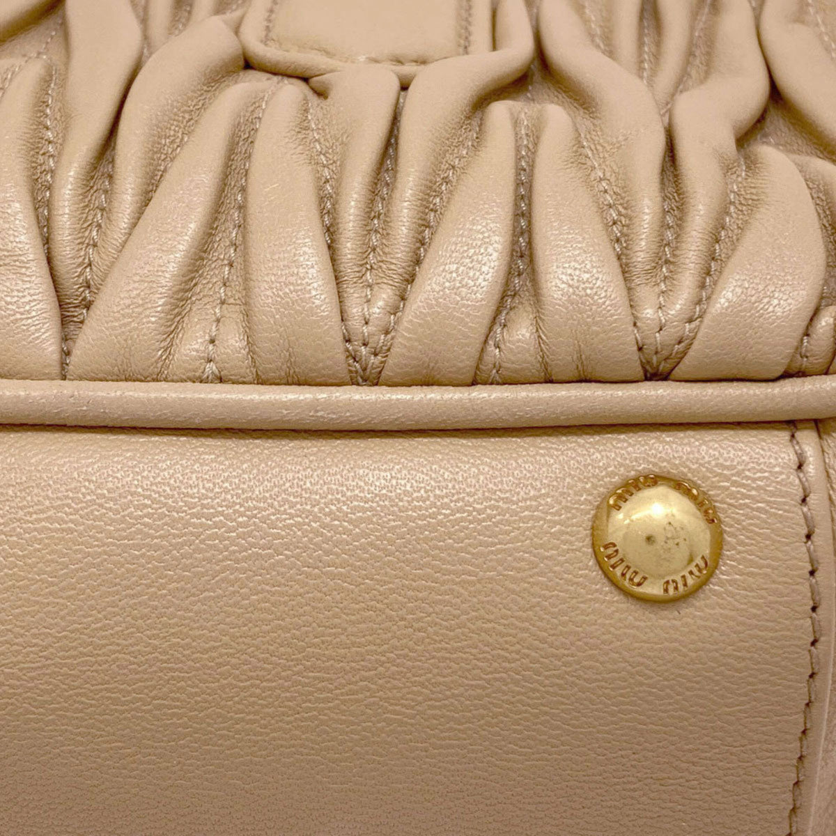 Miu Miu Brown Leather Handbag (Pre-Owned)