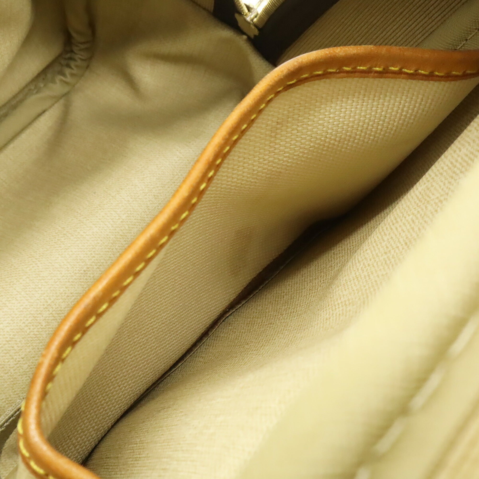 Louis Vuitton Brown Monogram Monogram Handbag (Pre-Owned)