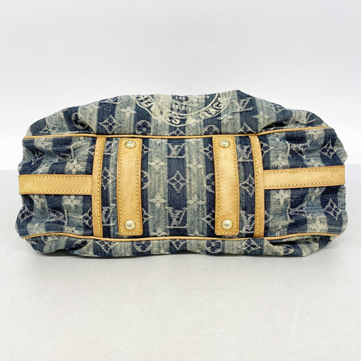 Louis Vuitton Blue Shoulder Bag (Pre-Owned)