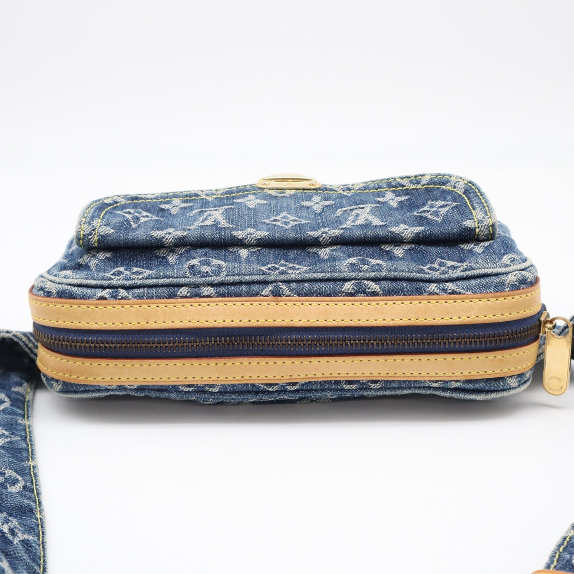 Louis Vuitton Beige Blue Cotton Fanny Pack (Pre-Owned)