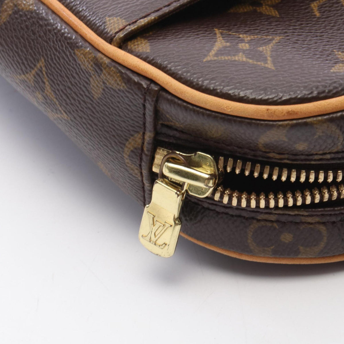 Louis Vuitton Brown Coated Canvas Pvc Monogram Leather Fanny Pack Handbag Sling Bag (Pre-Owned)