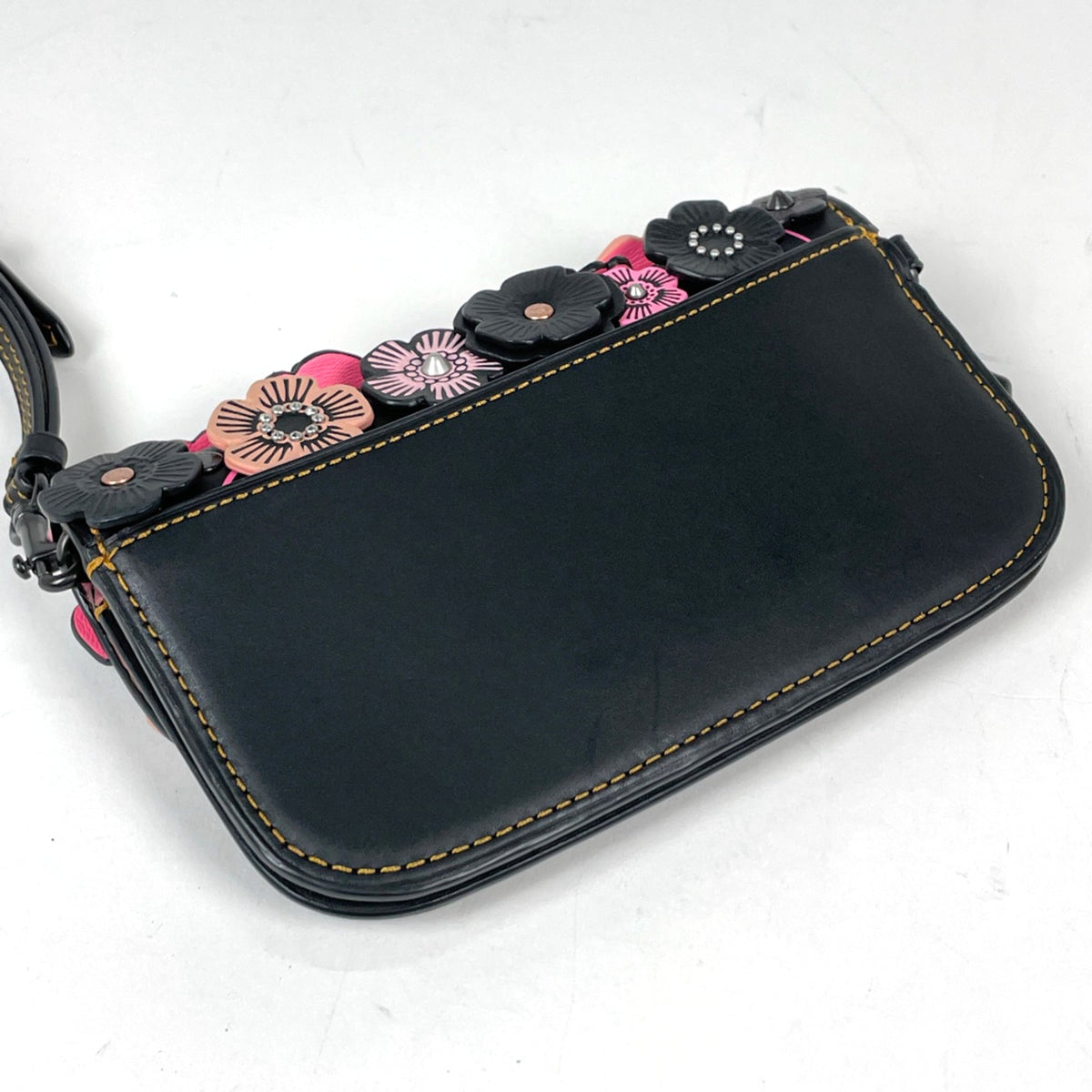 Coach Black Multi-Color Leather Clutch Bag (Pre-Owned)