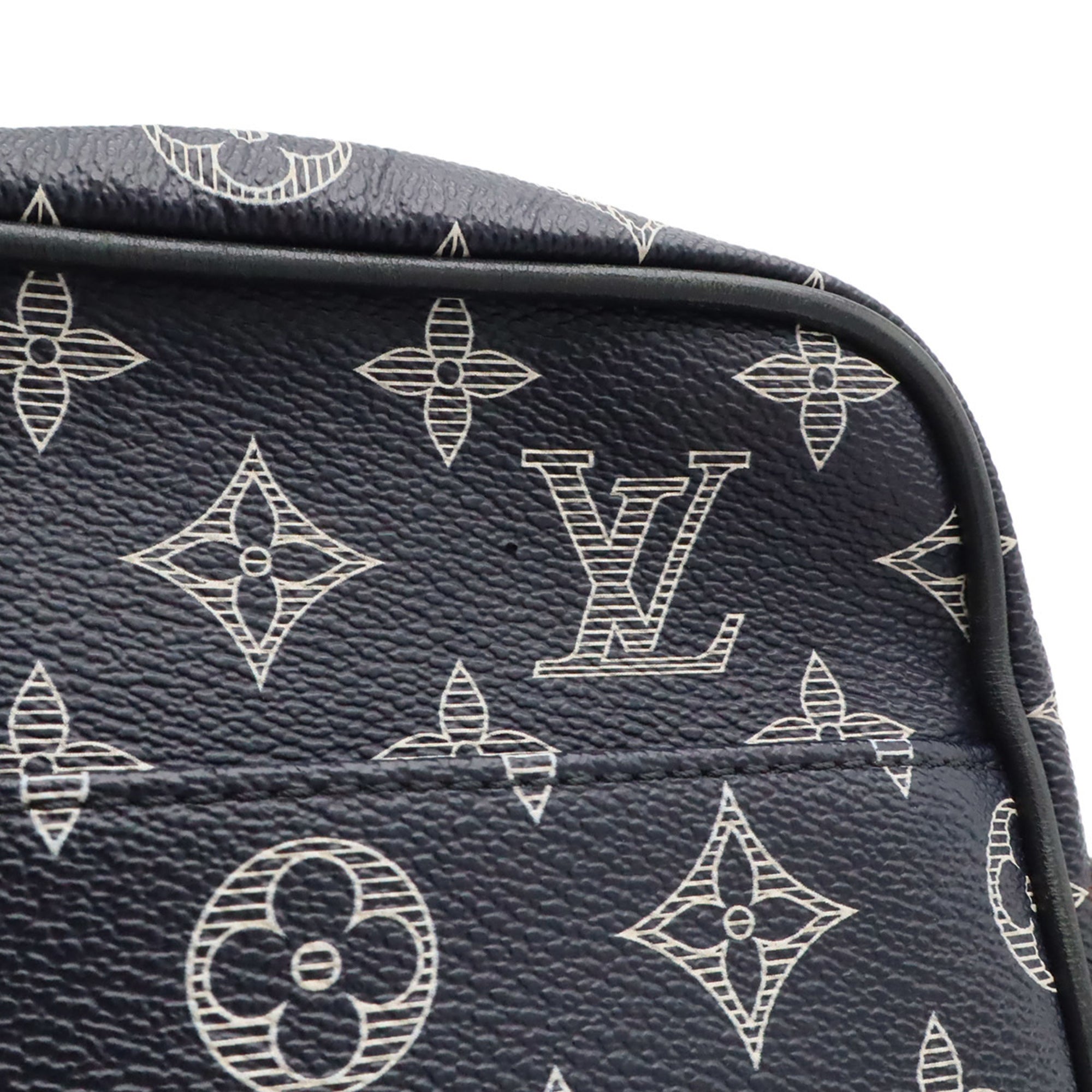 Louis Vuitton Galle Monogram Navy Red Color White Monogram Pochette Shoulder Bag (Pre-Owned)