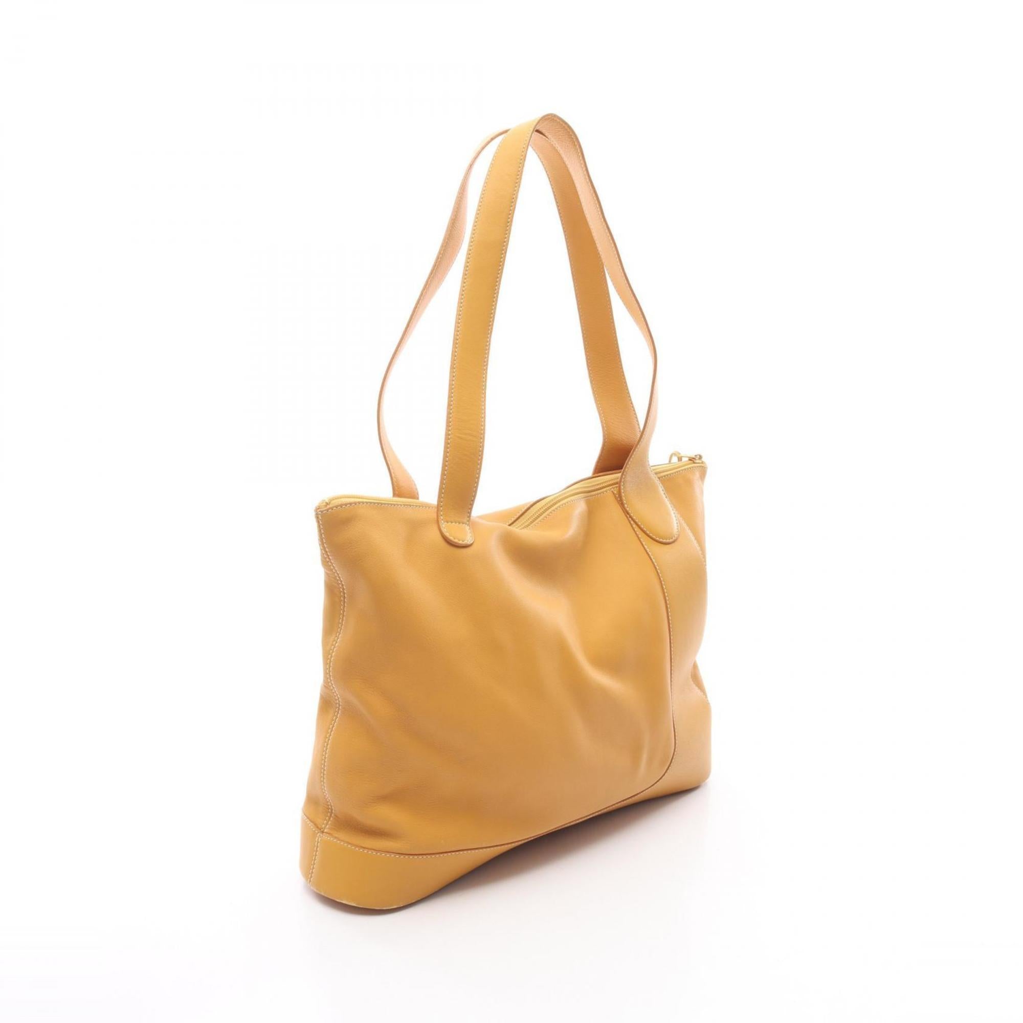 Loewe Yellow Leather Handbag Tote Bag (Pre-Owned)