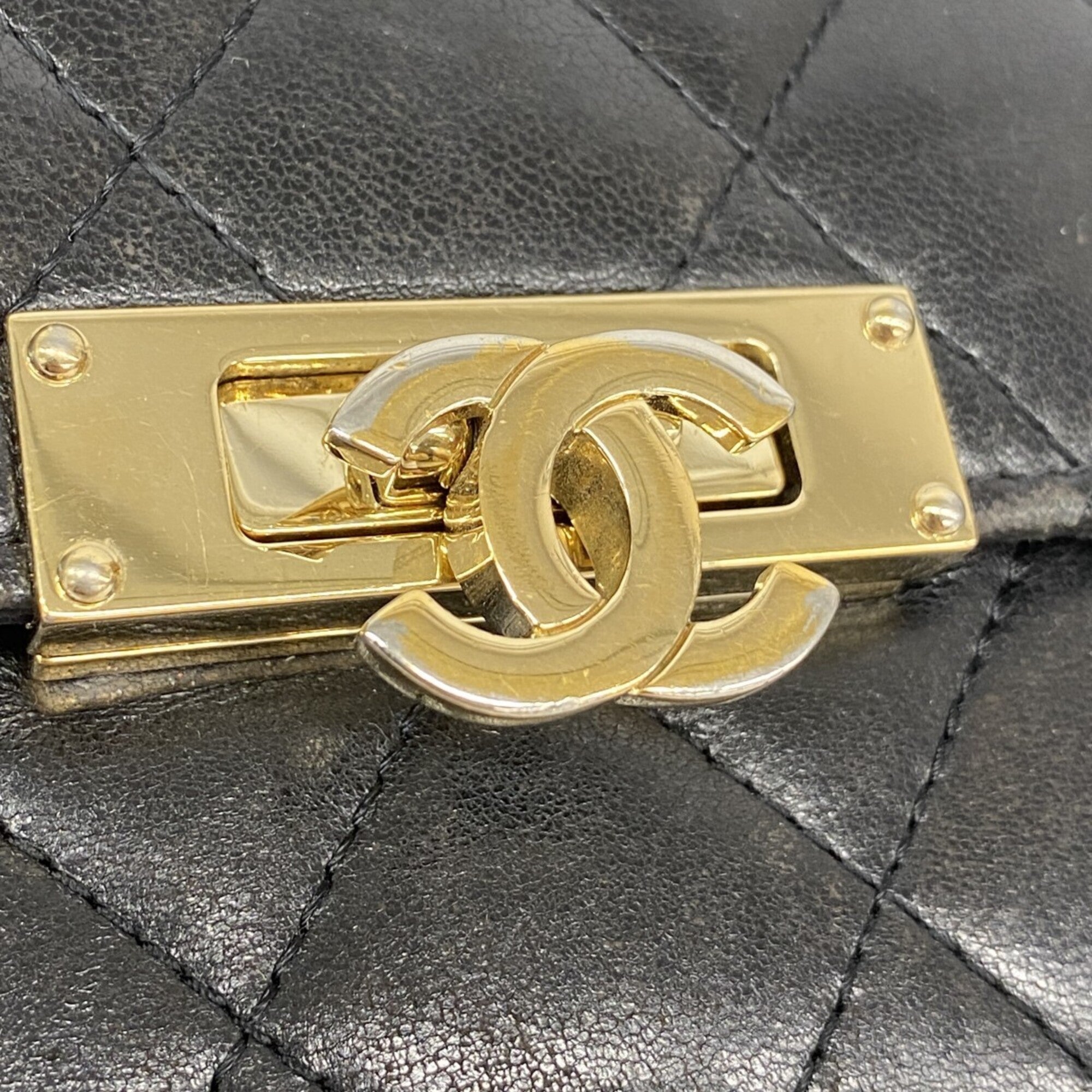 Chanel Black Leather Long Wallet (Bi-Fold) (Pre-Owned)
