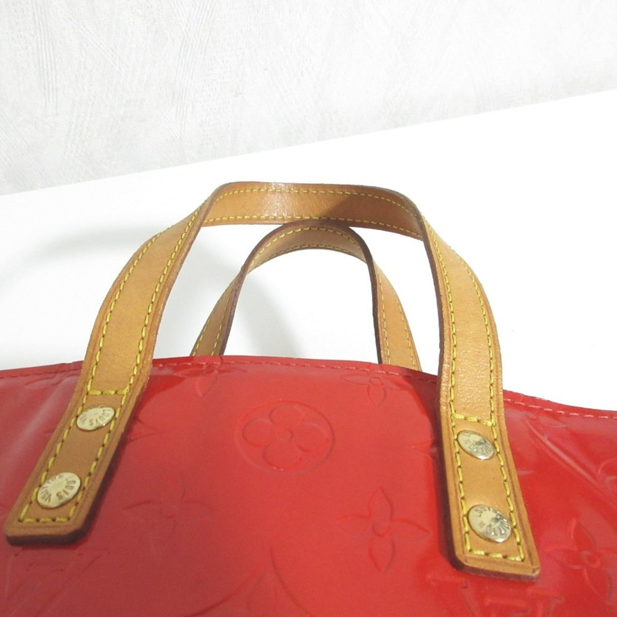 Louis Vuitton Red Color Handbag Tote Bag (Pre-Owned)