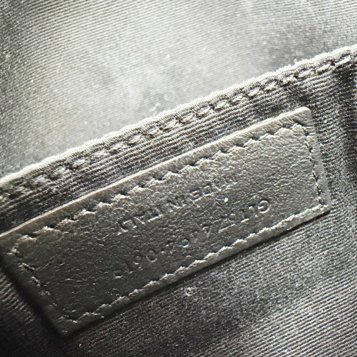 Saint Laurent Black Leather Shoulder Bag (Pre-Owned)