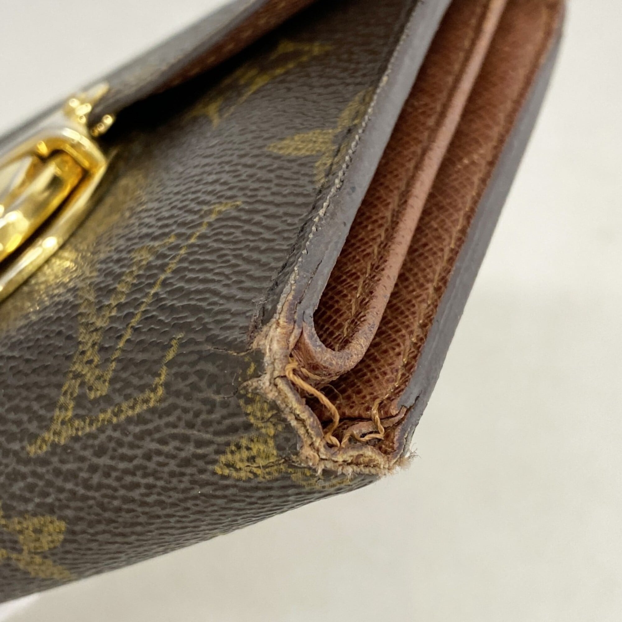 Louis Vuitton Brown Wallet (Tri-Fold) (Pre-Owned)