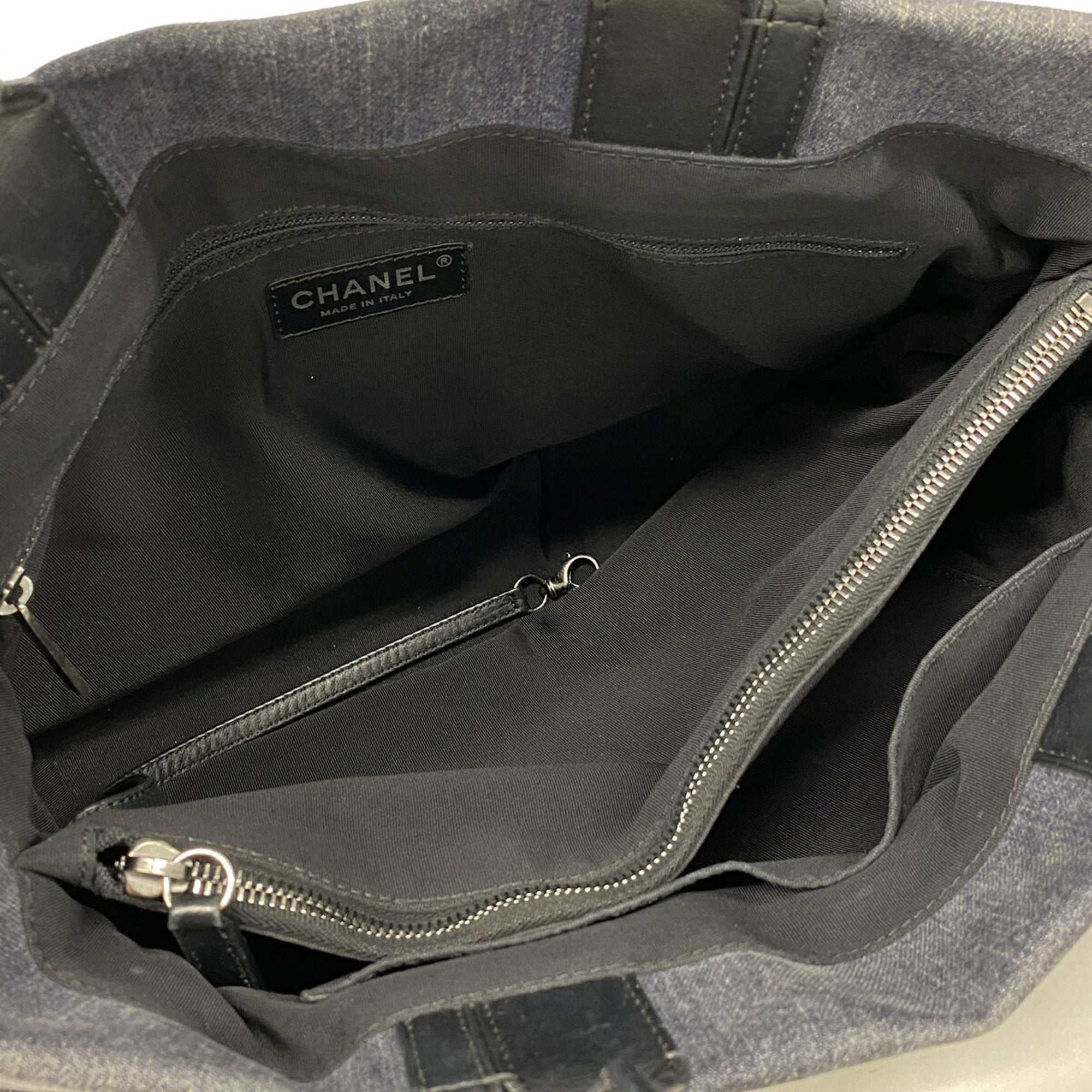 Chanel Gray Denim Handbag (Pre-Owned)