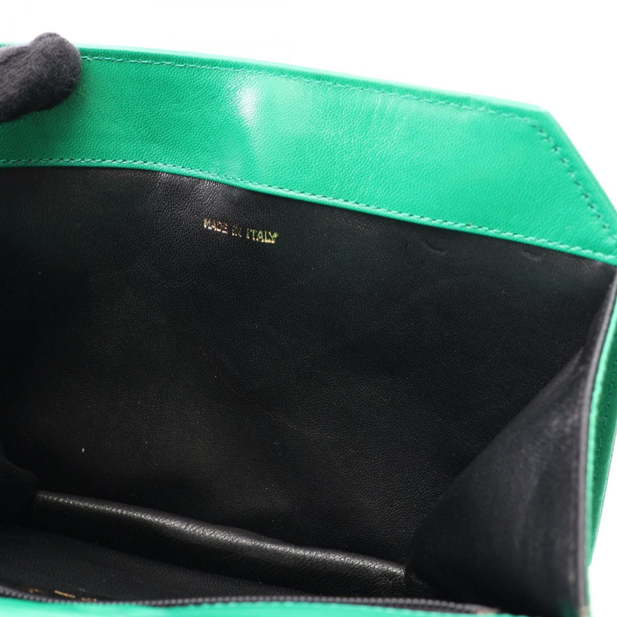 Chanel Green Fabric Handbag Shoulder Bag (Pre-Owned)