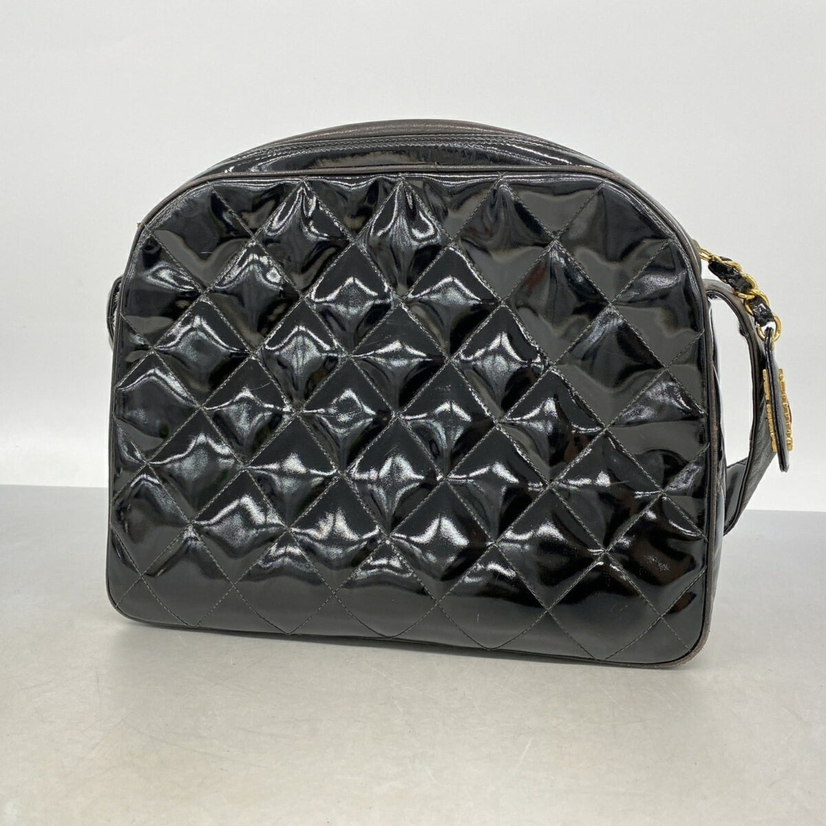 Chanel Black Patent Leather Shoulder Bag (Pre-Owned)