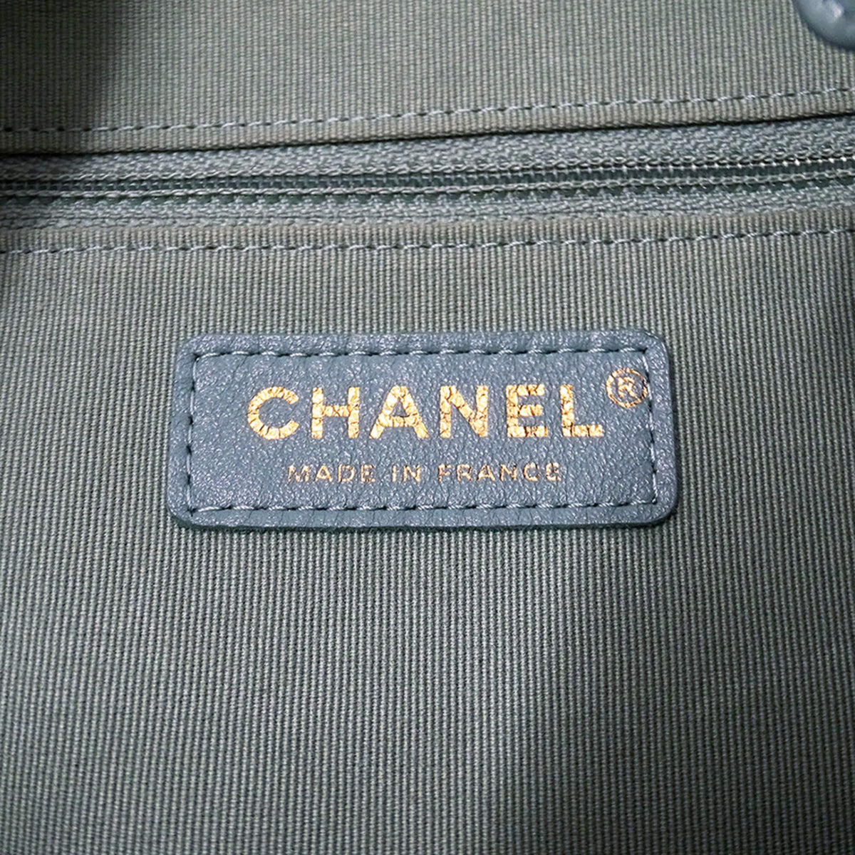 Chanel Green Leather Handbag Shoulder Bag (Pre-Owned)