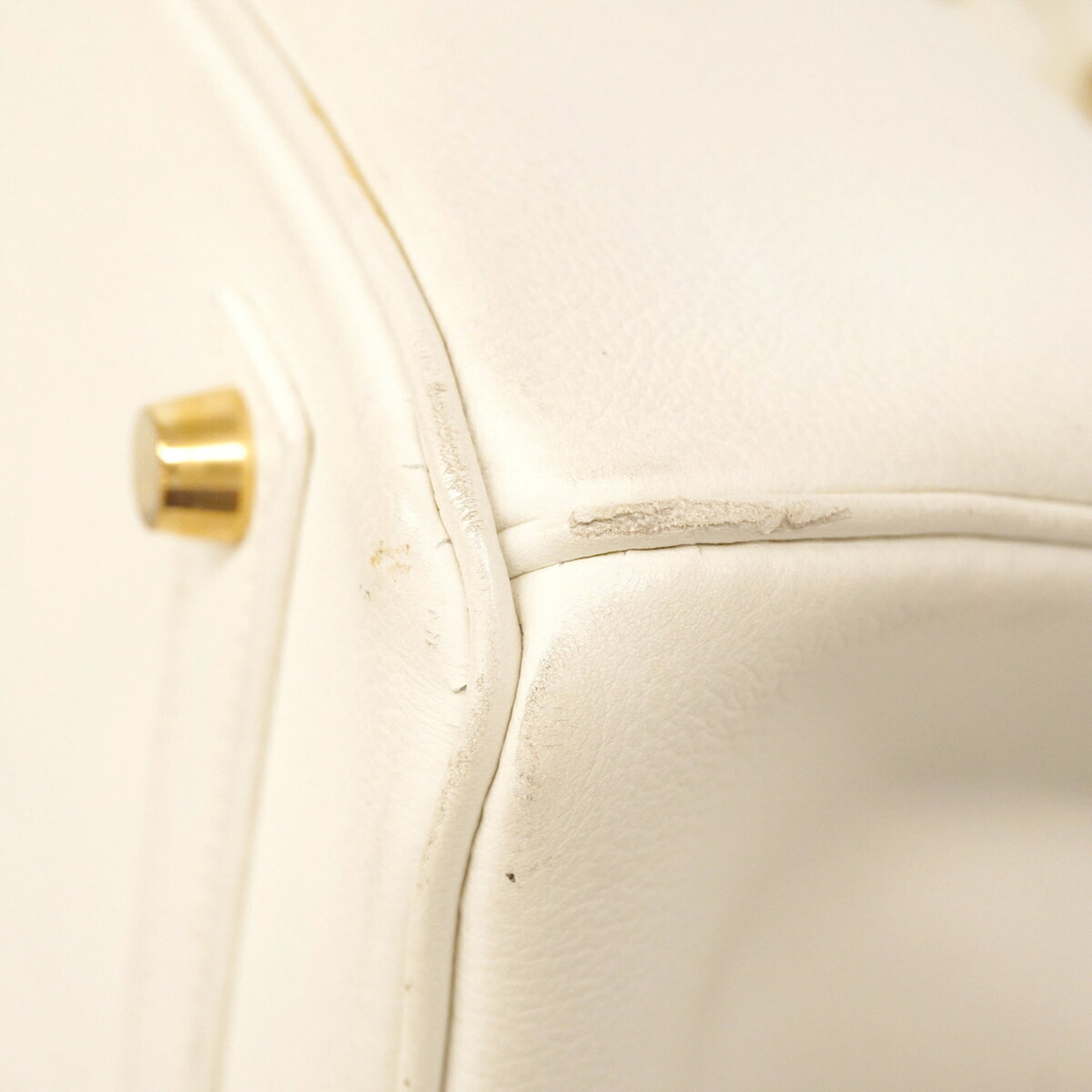 Hermes White Courchevel Leather Handbag (Pre-Owned)